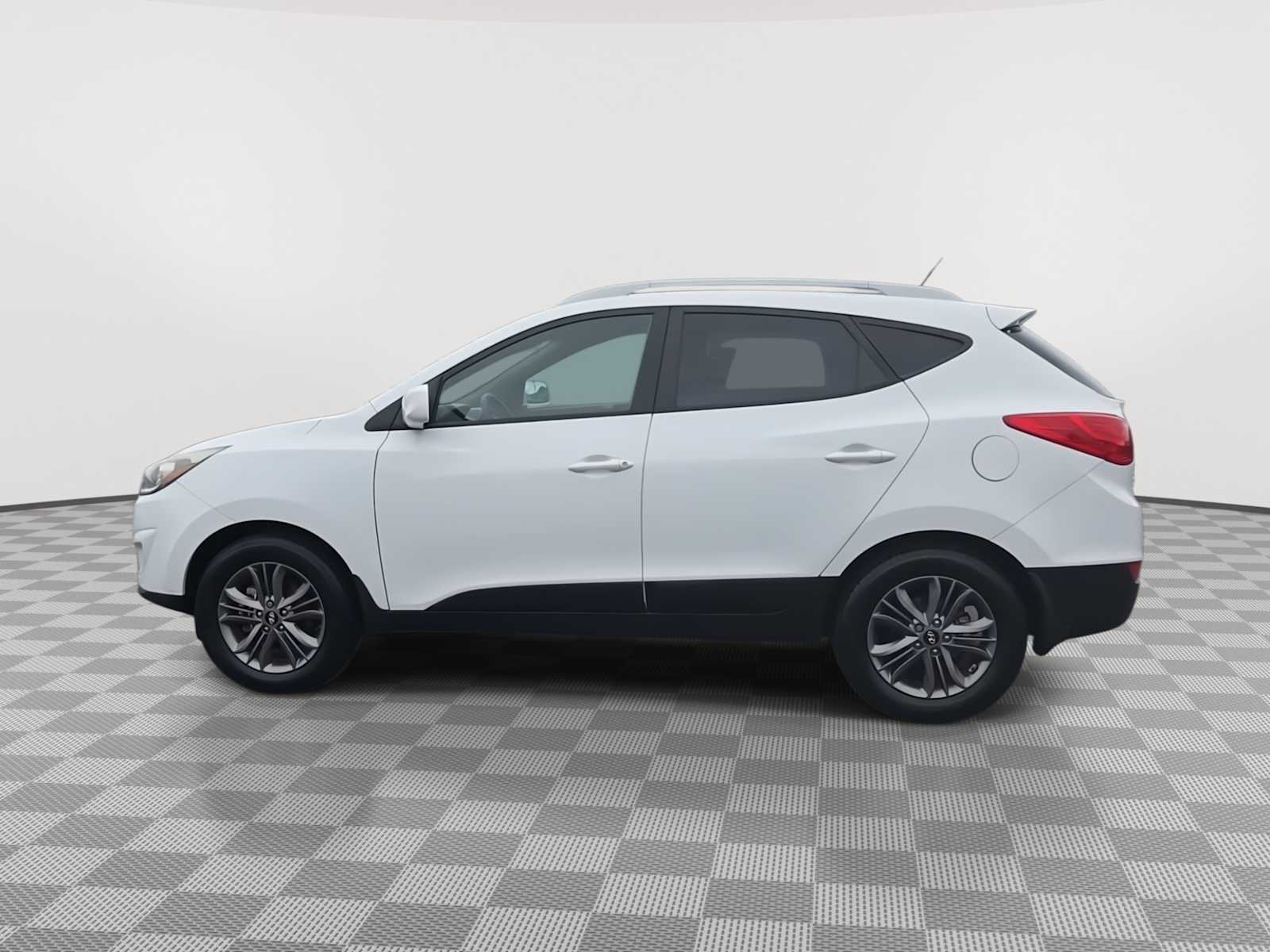 Thumbnail: 2014 Hyundai Tucson - 5
