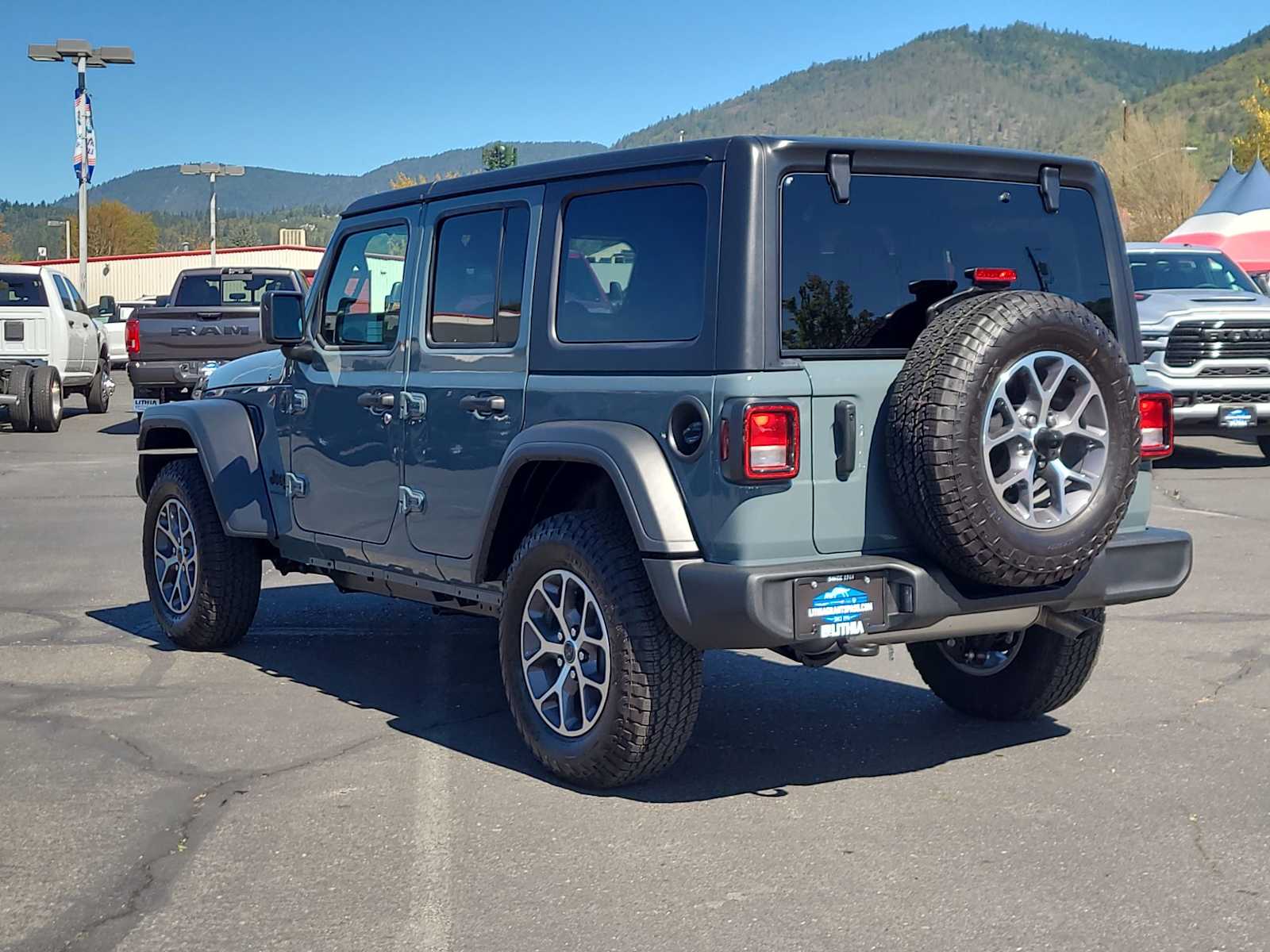 Thumbnail: 2026 Jeep Wrangler - 12