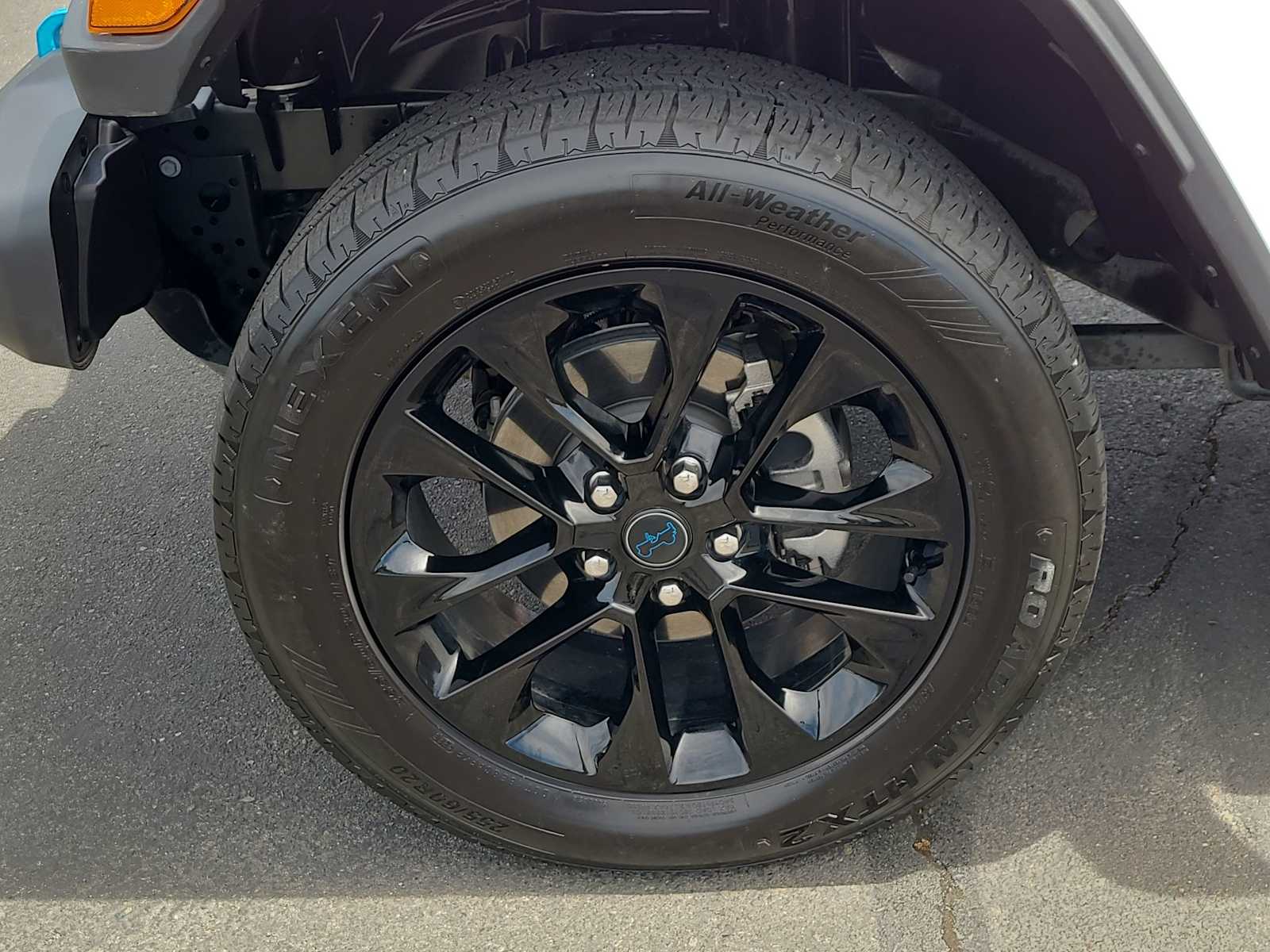 2024 Jeep Wrangler Sahara 16