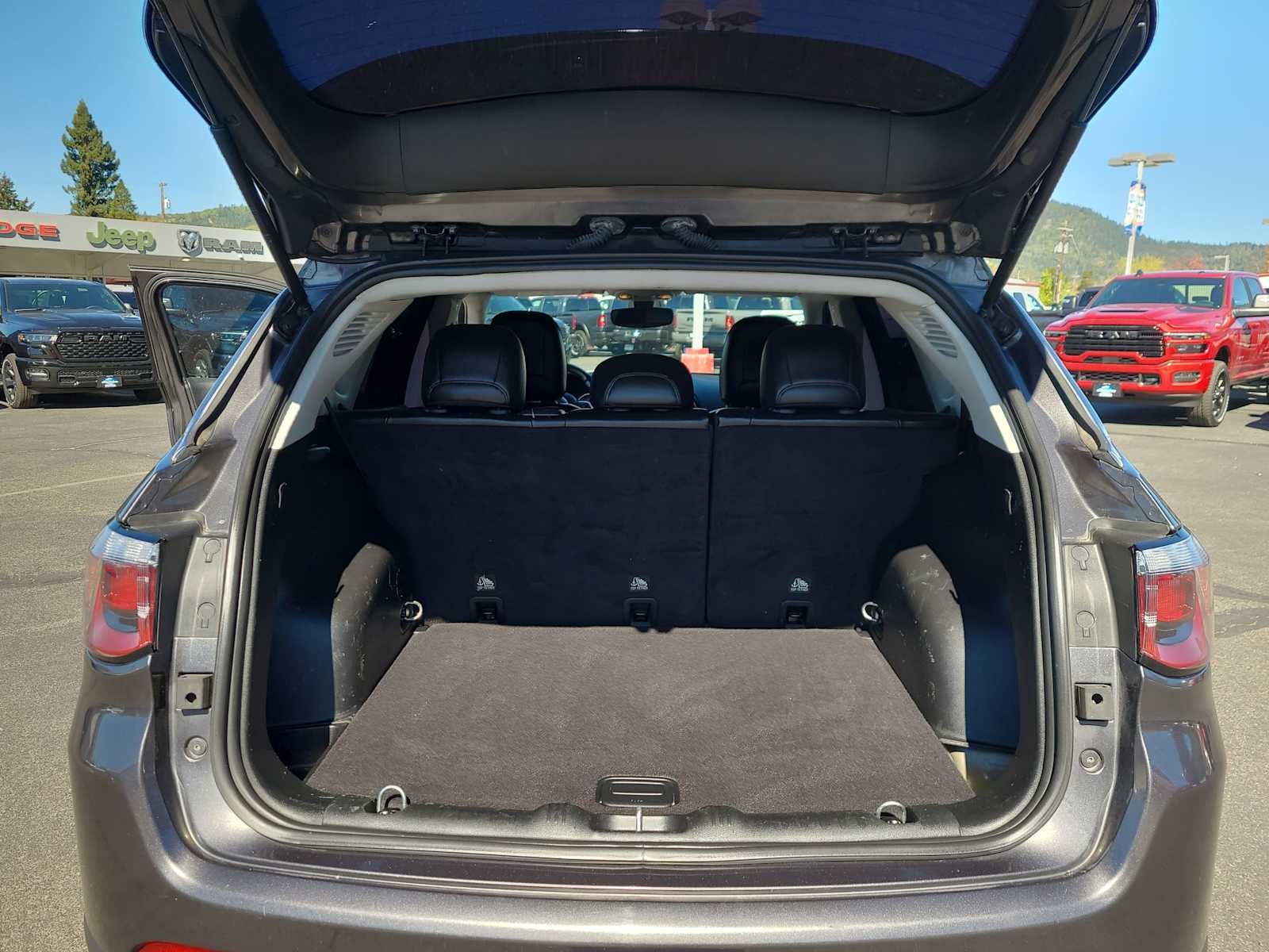 Thumbnail: 2019 Jeep Compass - 27
