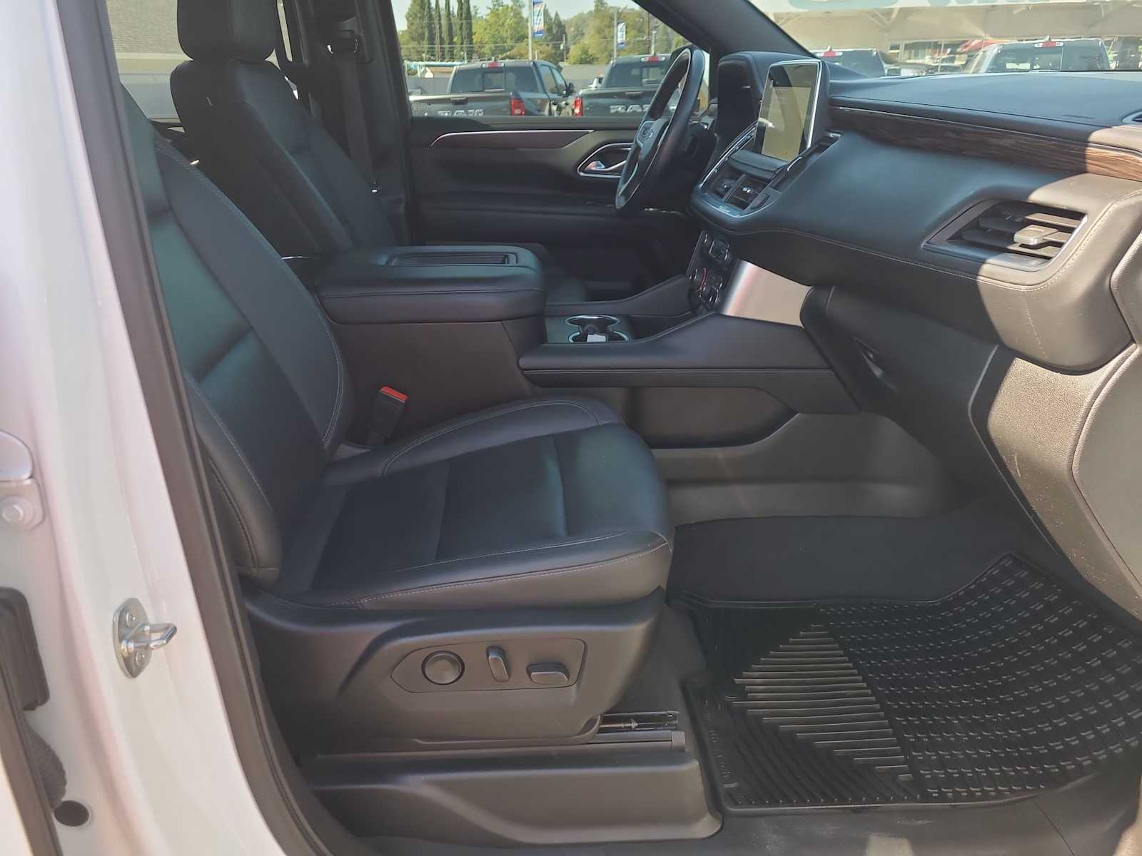 Thumbnail: 2022 Chevrolet Tahoe - 22