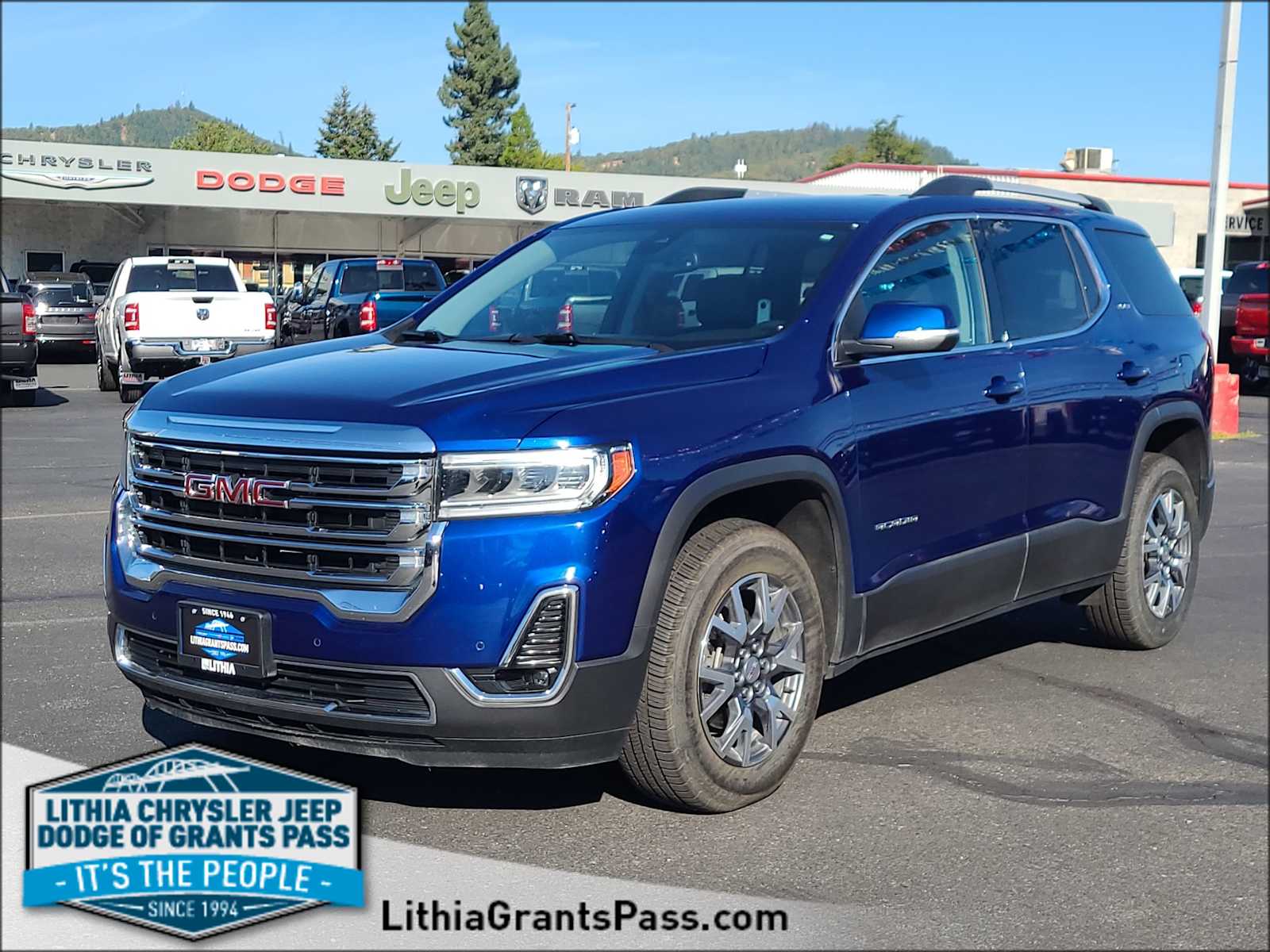 2023 GMC Acadia SLT -
                Grants Pass, OR