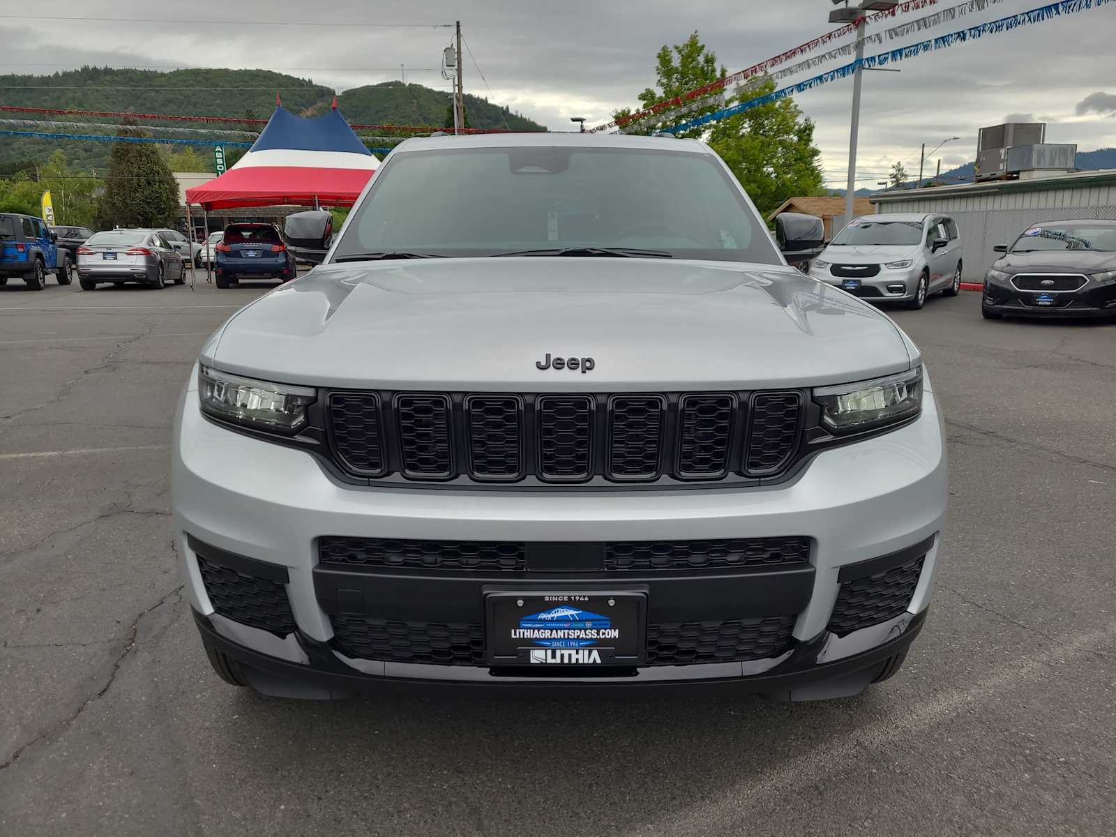 Thumbnail: 2025 Jeep Grand Cherokee - 14