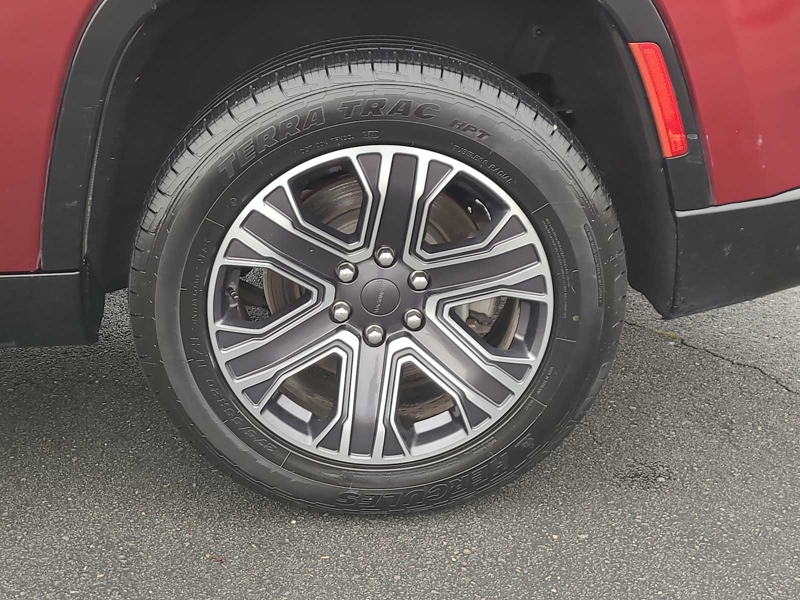 Thumbnail: 2024 Jeep Wagoneer - 16