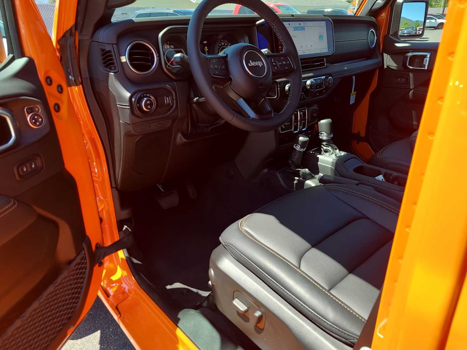 Thumbnail: 2025 Jeep Gladiator - 10