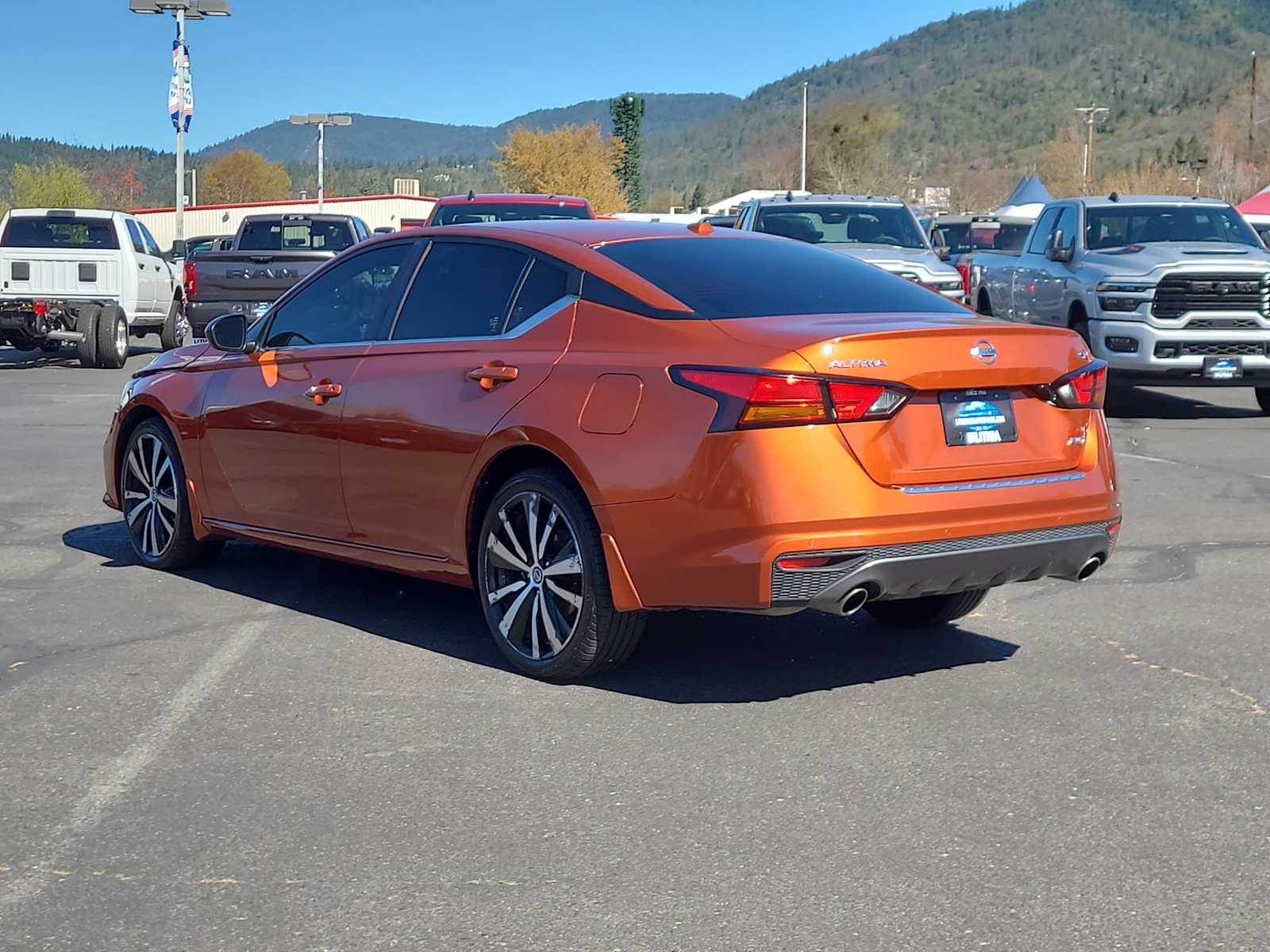 Thumbnail: 2021 Nissan Altima - 12