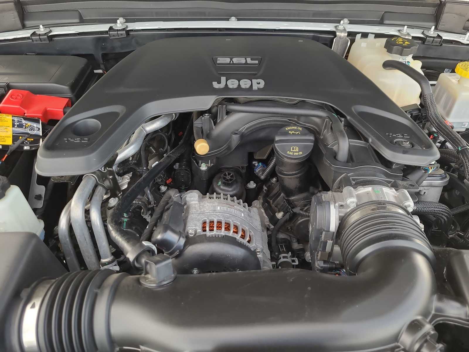 Thumbnail: 2021 Jeep Gladiator - 17