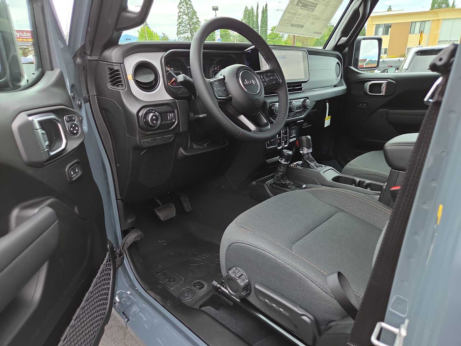 Thumbnail: 2026 Jeep Gladiator - 10
