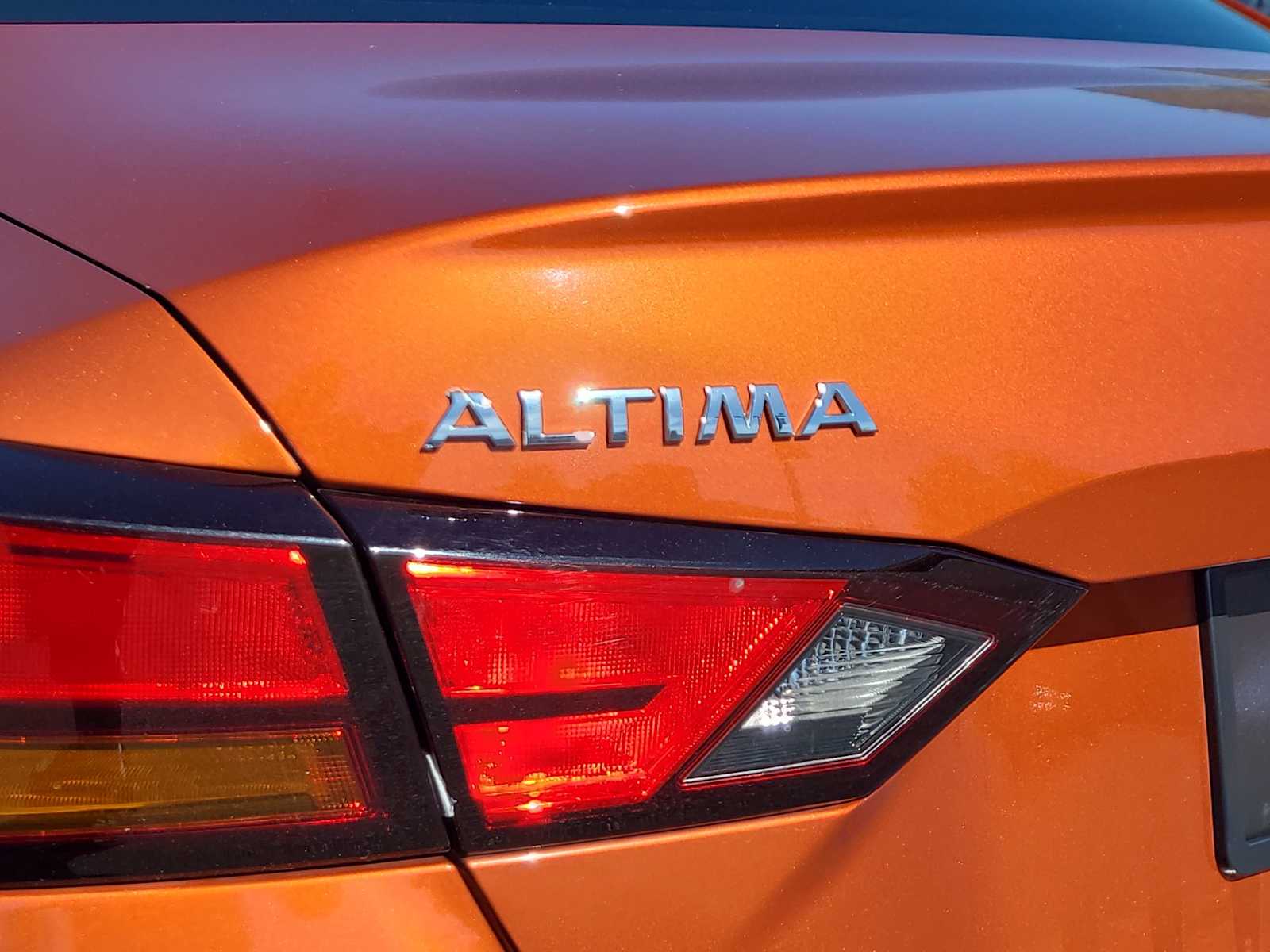Thumbnail: 2021 Nissan Altima - 15