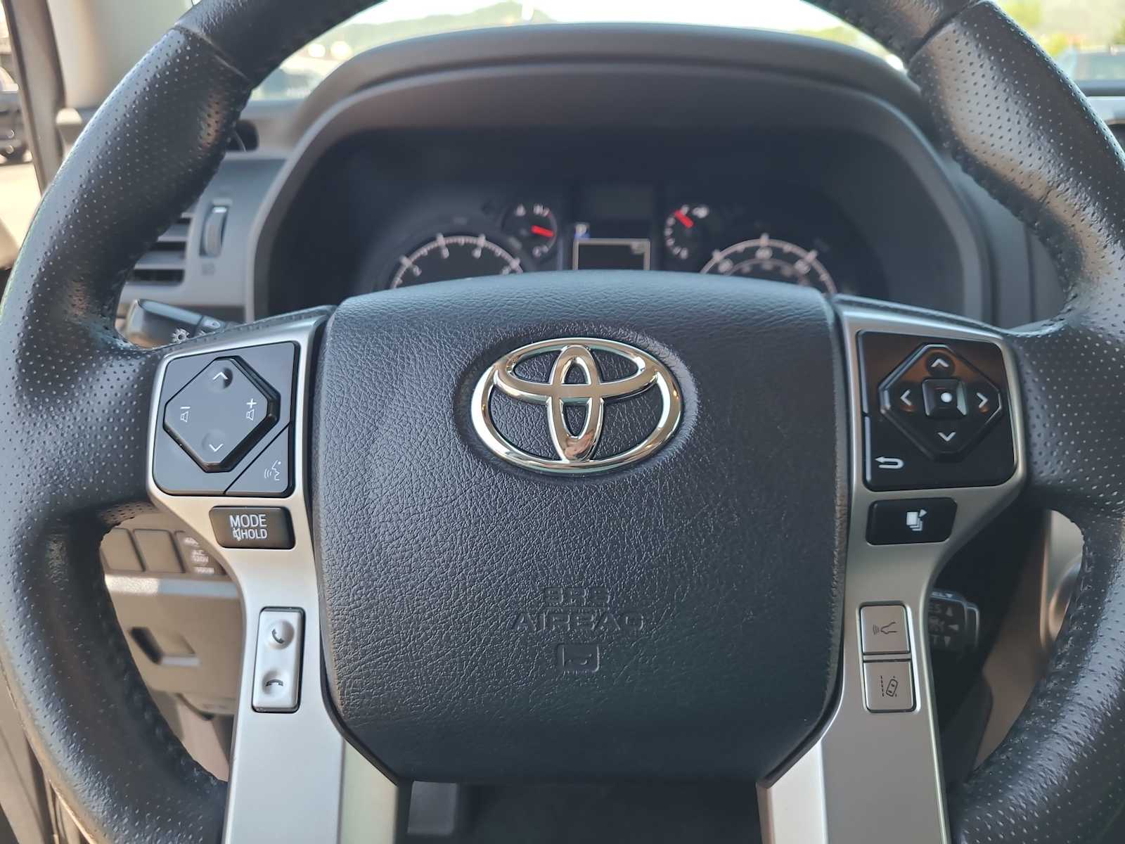 Thumbnail: 2024 Toyota 4Runner - 23