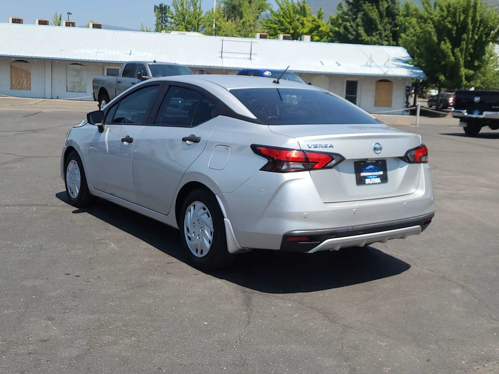 Thumbnail: 2020 Nissan Versa - 12