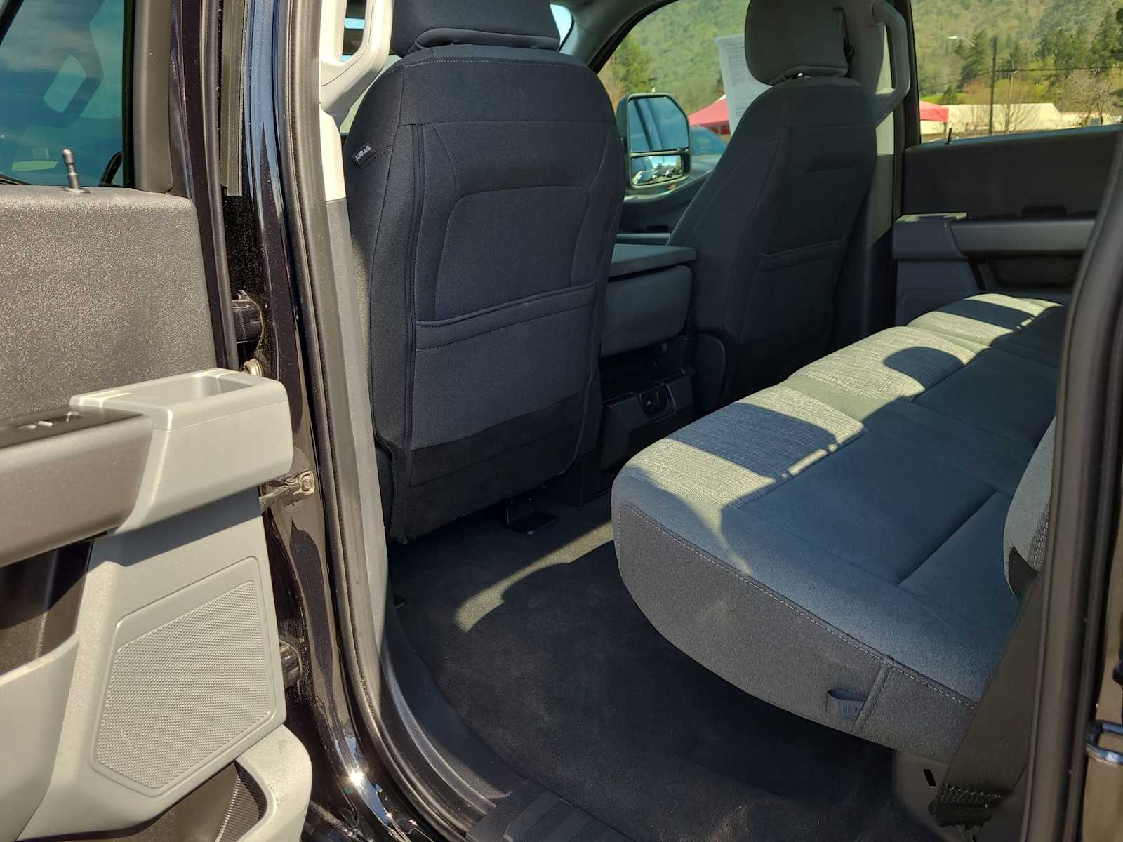 Thumbnail: 2025 Ford Econoline - 20