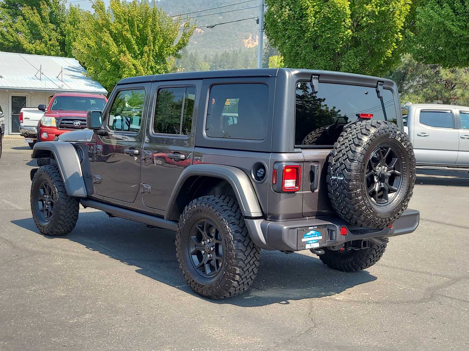 Thumbnail: 2025 Jeep Wrangler - 12