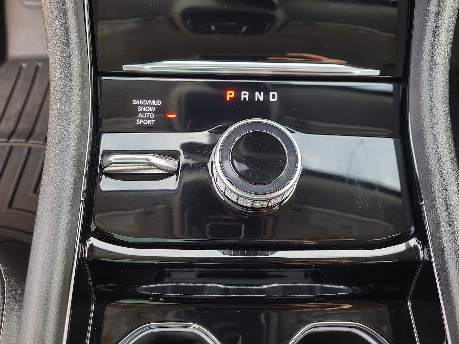 Thumbnail: 2022 Jeep Grand Cherokee L - 25