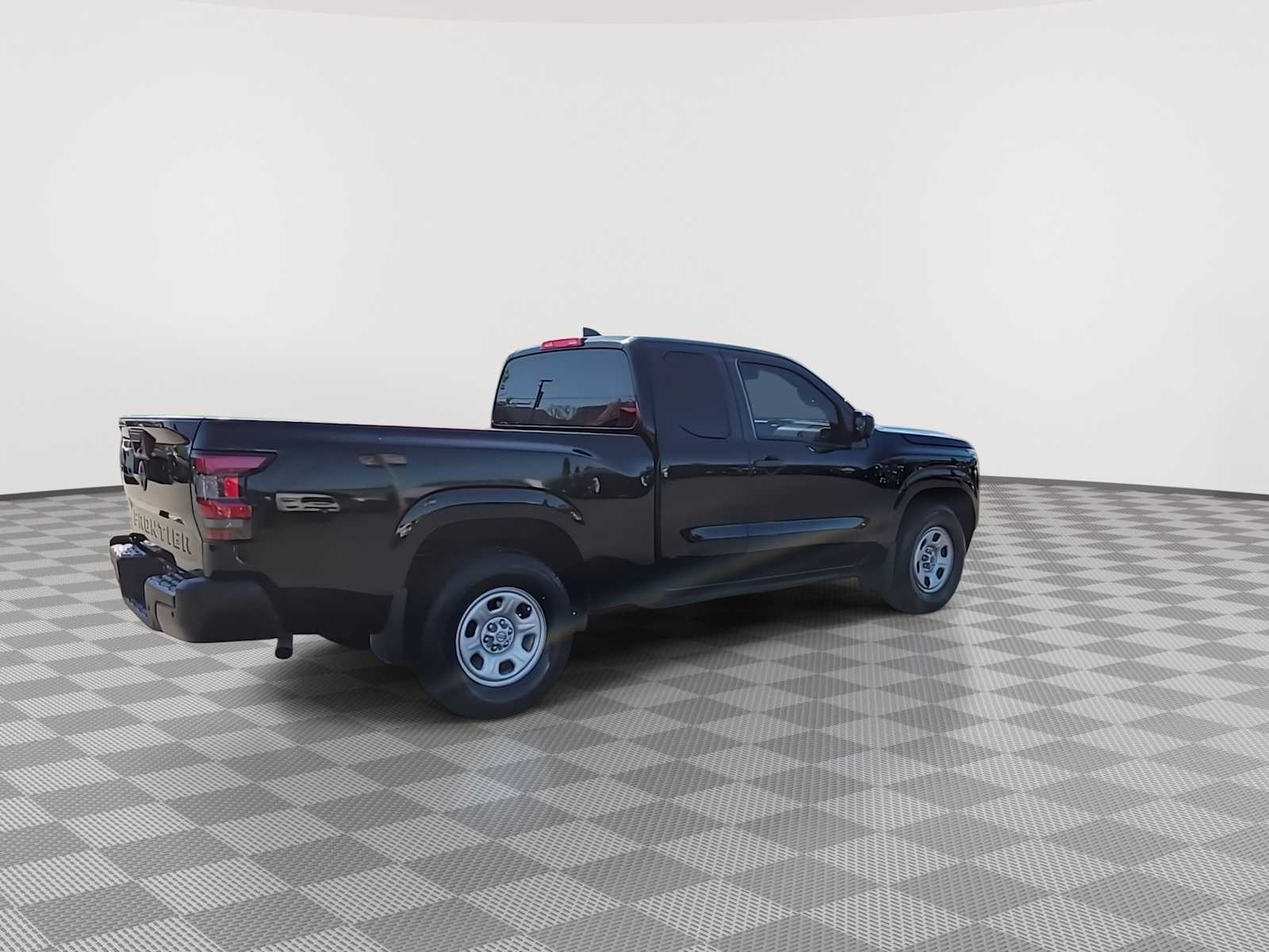 Thumbnail: 2022 Nissan Frontier - 8