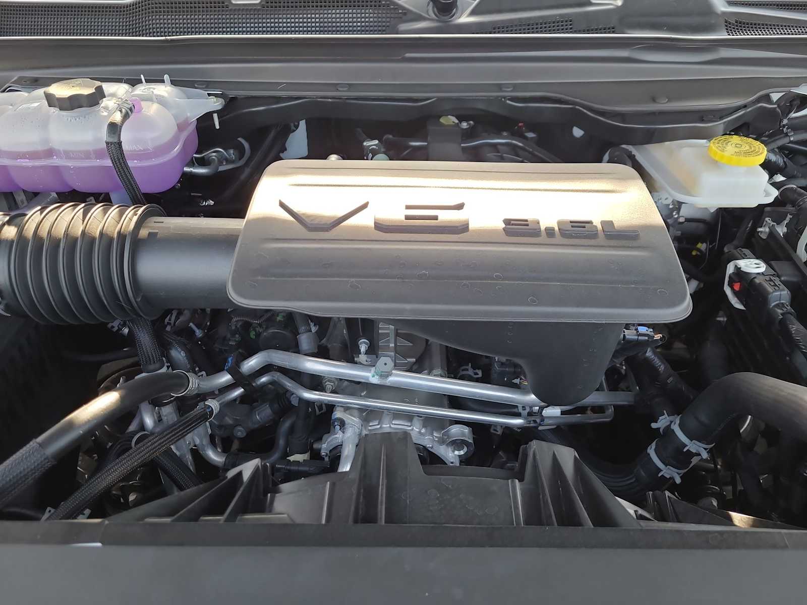 Thumbnail: 2025 RAM 1500 - 17