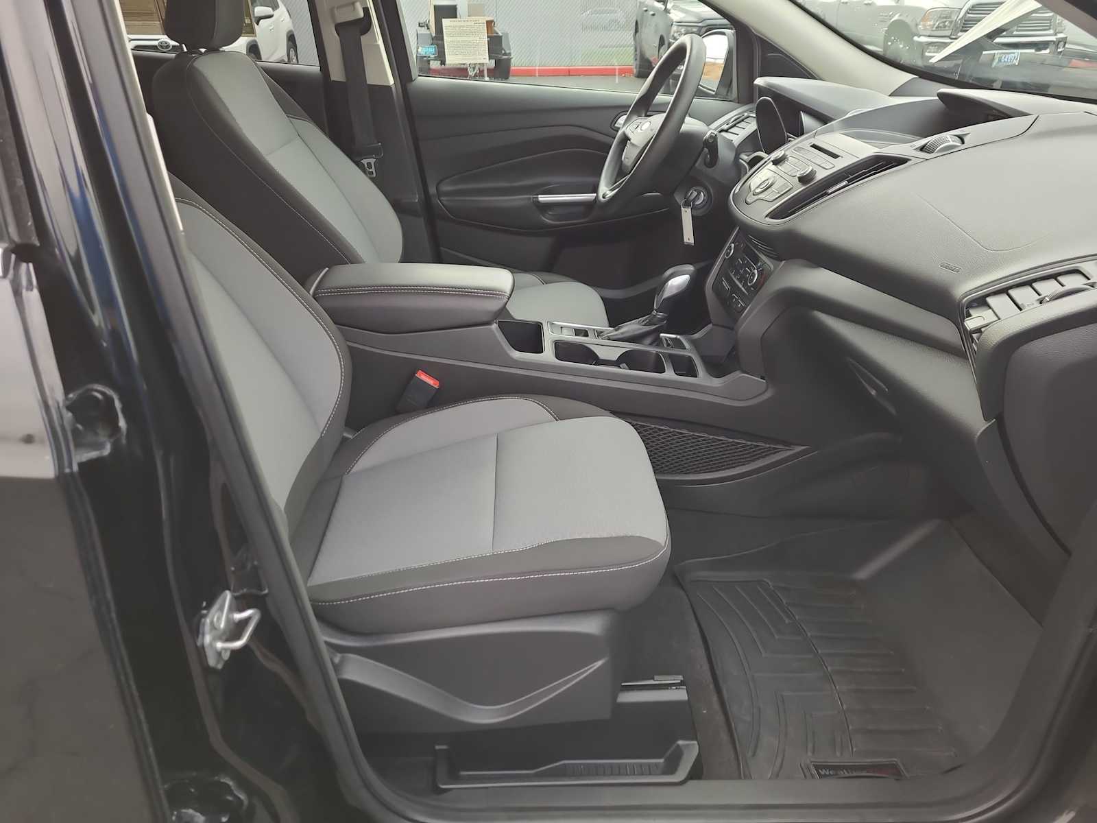 Thumbnail: 2018 Ford Escape - 22