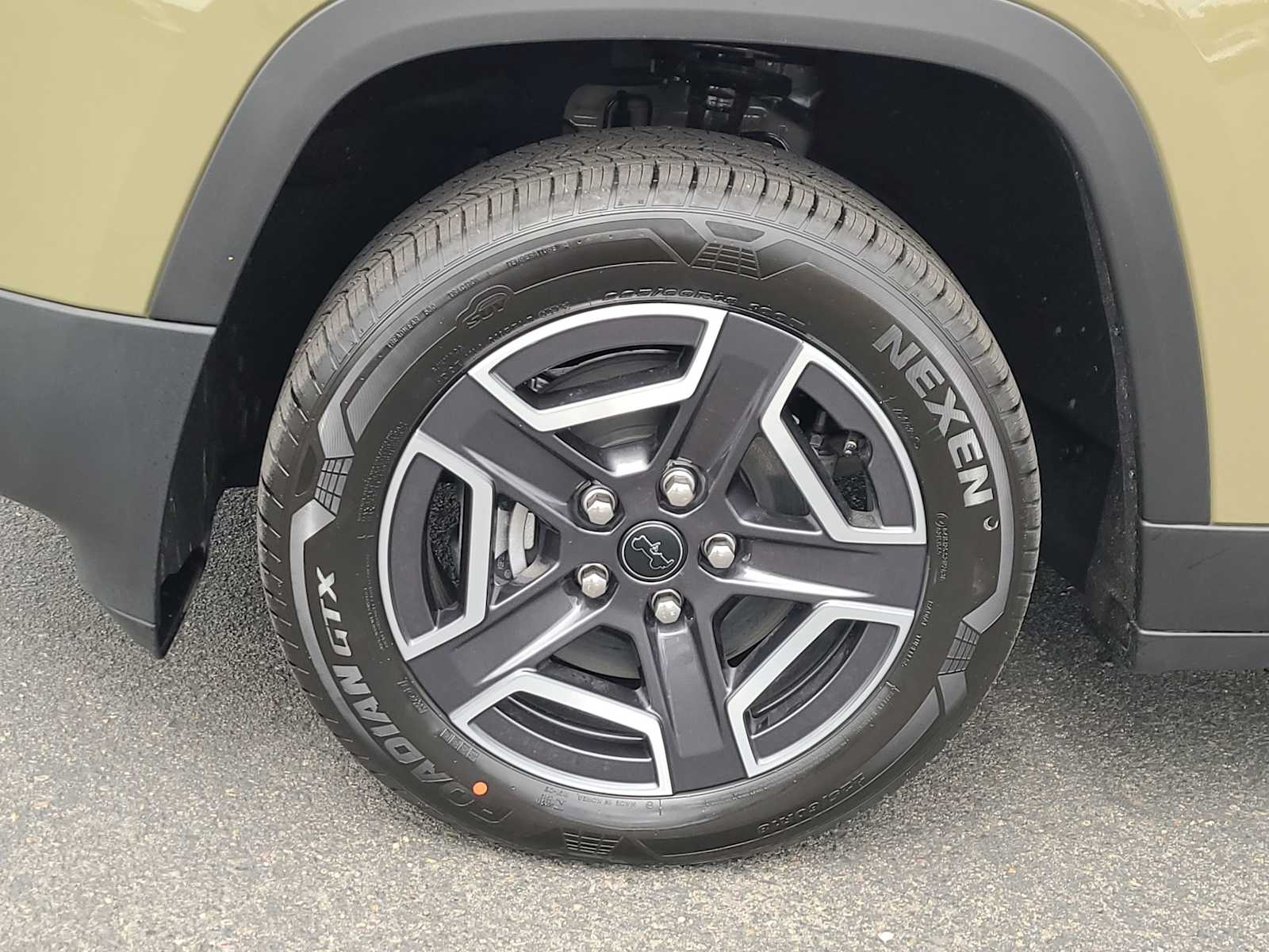 Thumbnail: 2026 Jeep Cherokee - 16