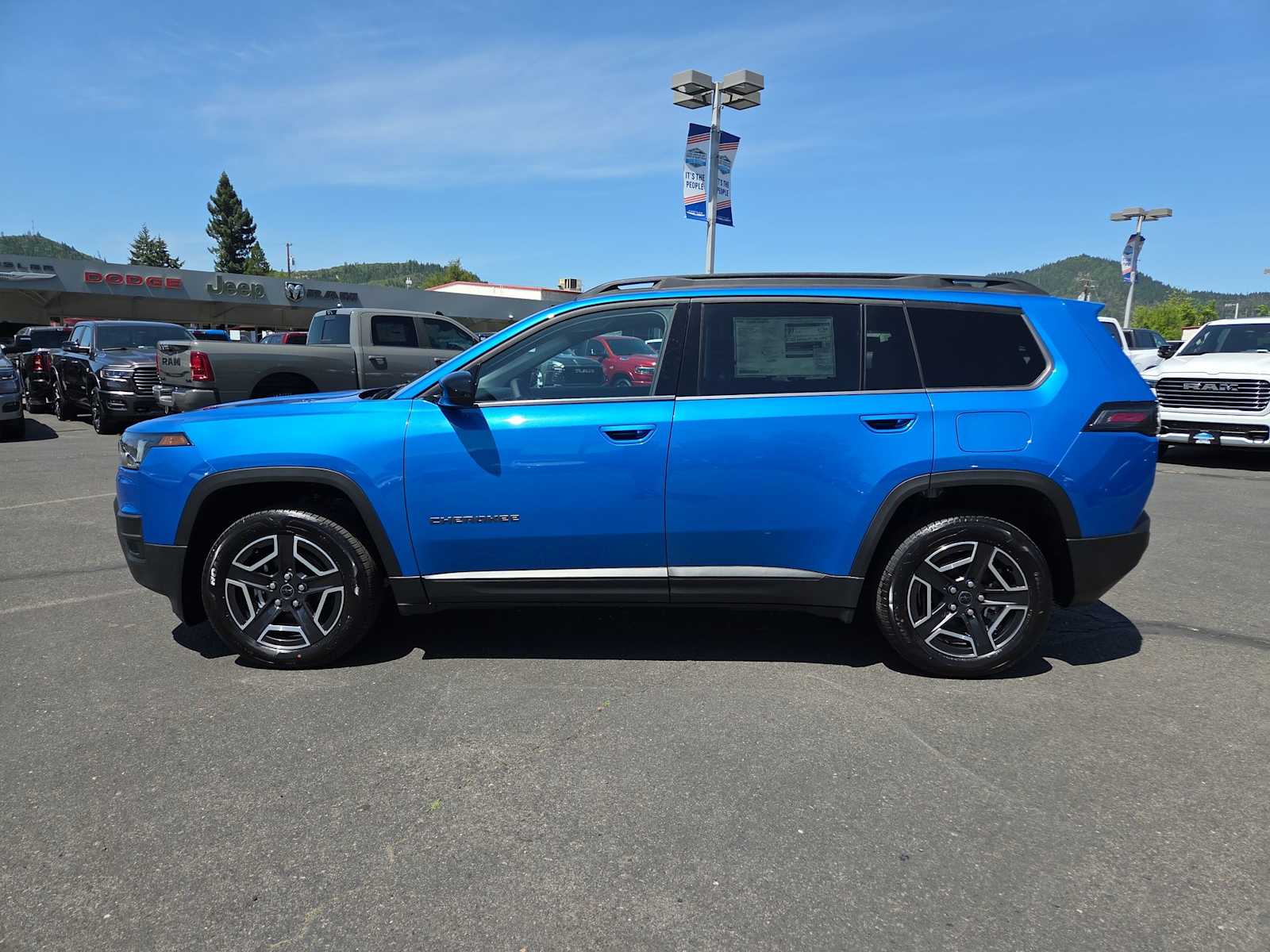 Thumbnail: 2026 Jeep Cherokee - 11