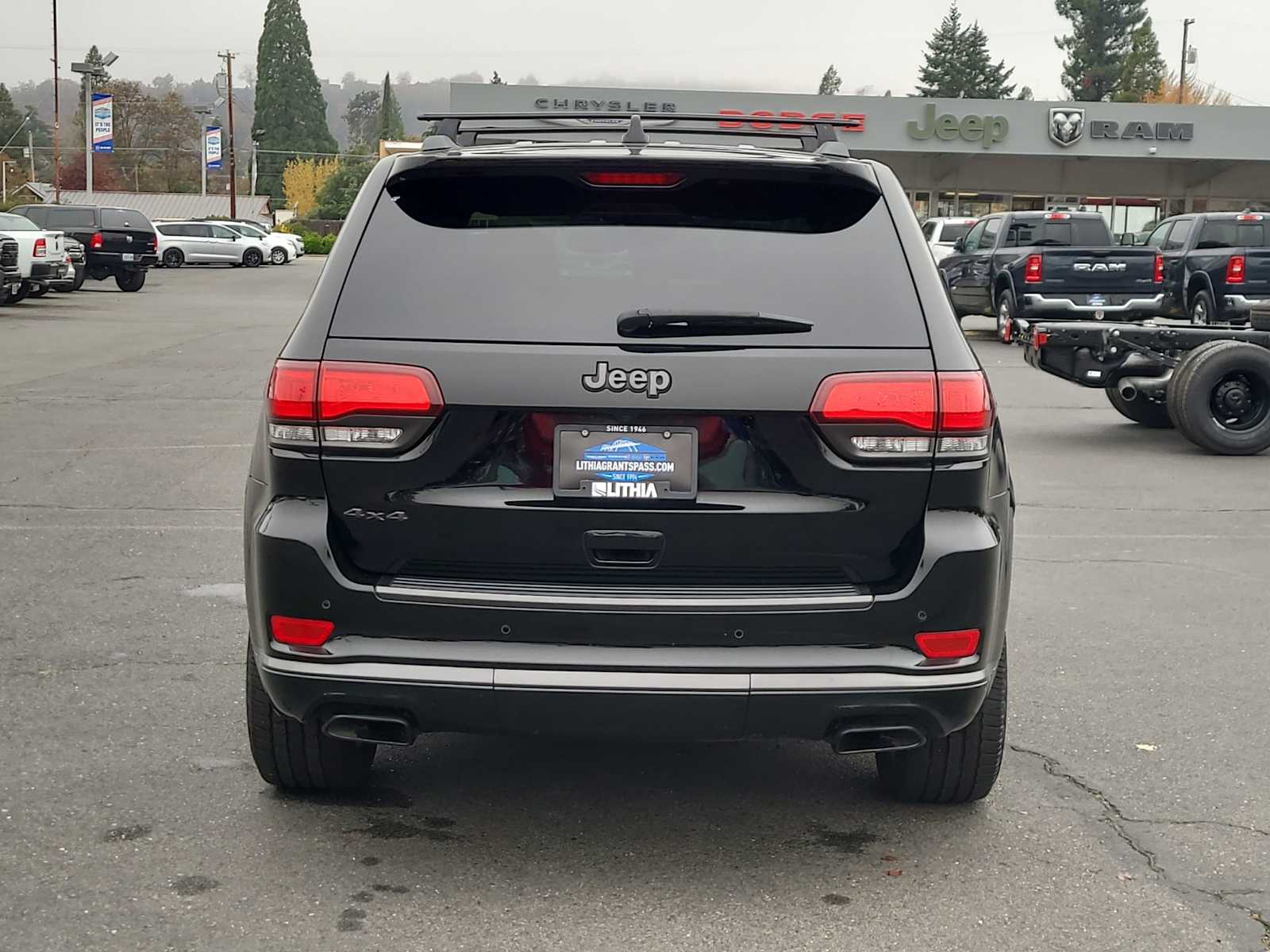 Thumbnail: 2018 Jeep Grand Cherokee - 13