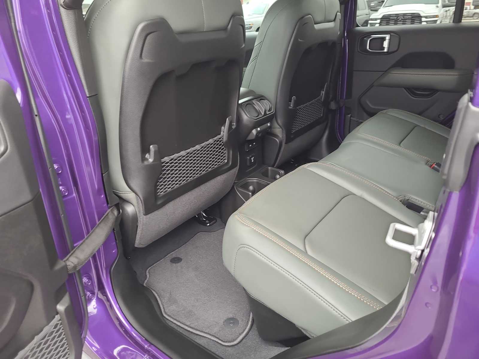 Thumbnail: 2026 Jeep Gladiator - 20