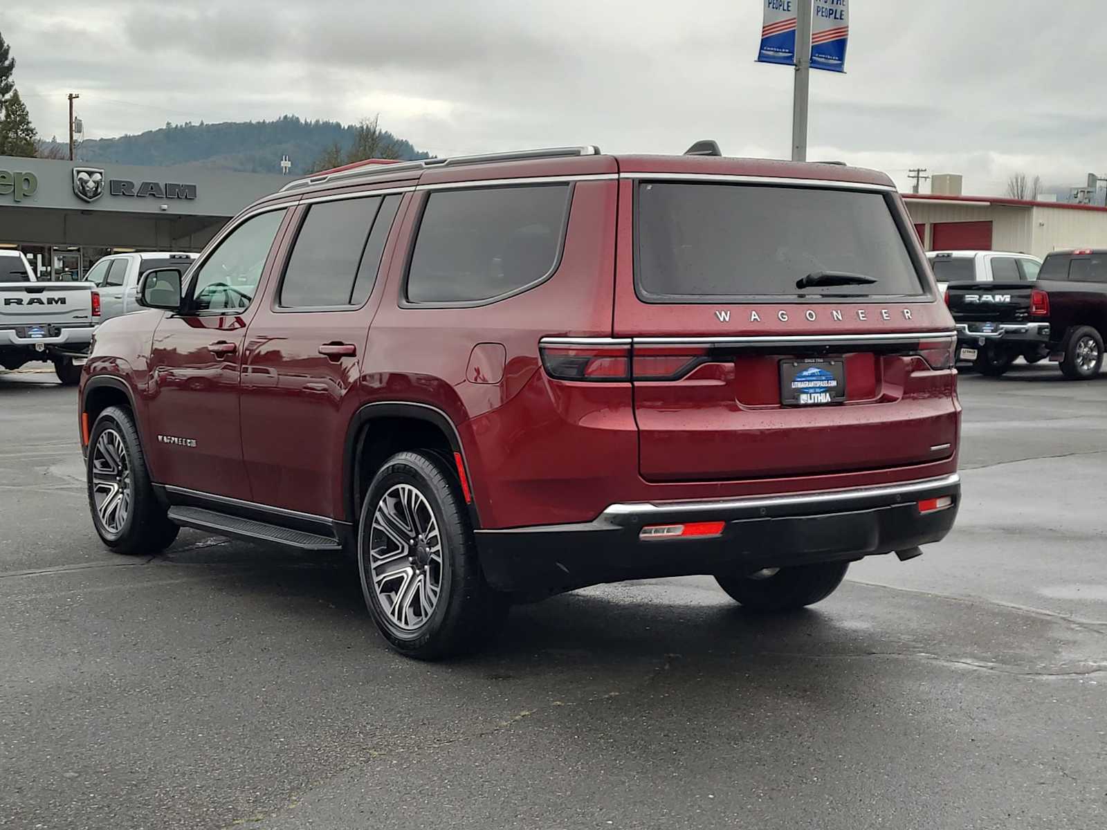 Thumbnail: 2024 Jeep Wagoneer - 12