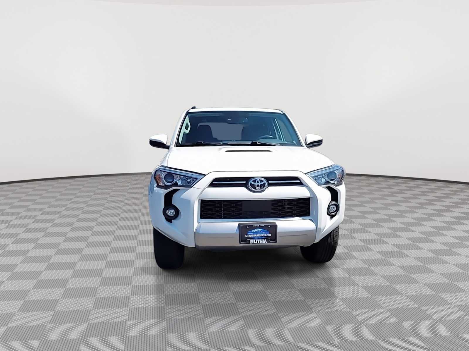 2024 Toyota 4Runner TRD photo 3
