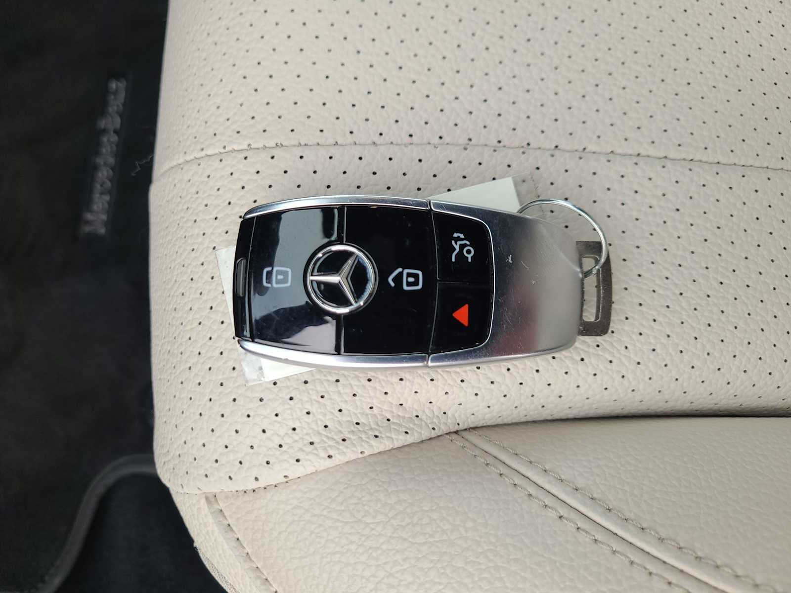 Thumbnail: 2021 Mercedes-Benz E-Class - 28