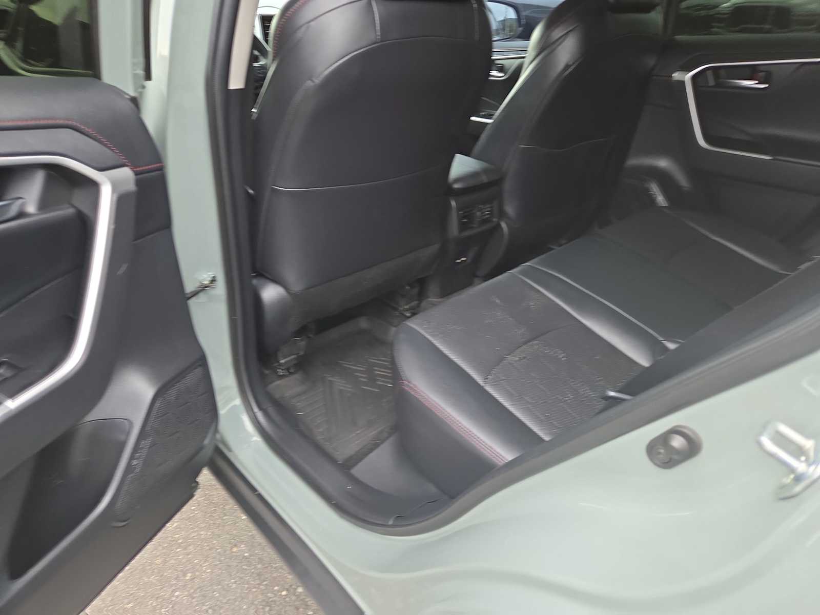 Thumbnail: 2021 Toyota RAV4 - 19