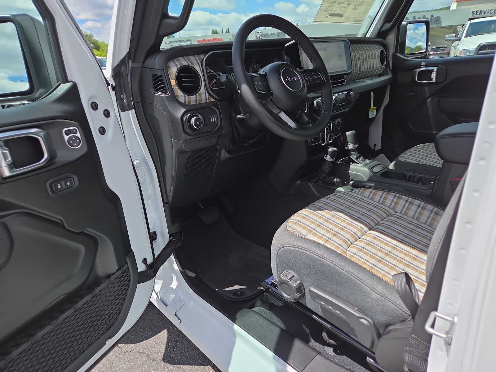 Thumbnail: 2026 Jeep Wrangler - 10
