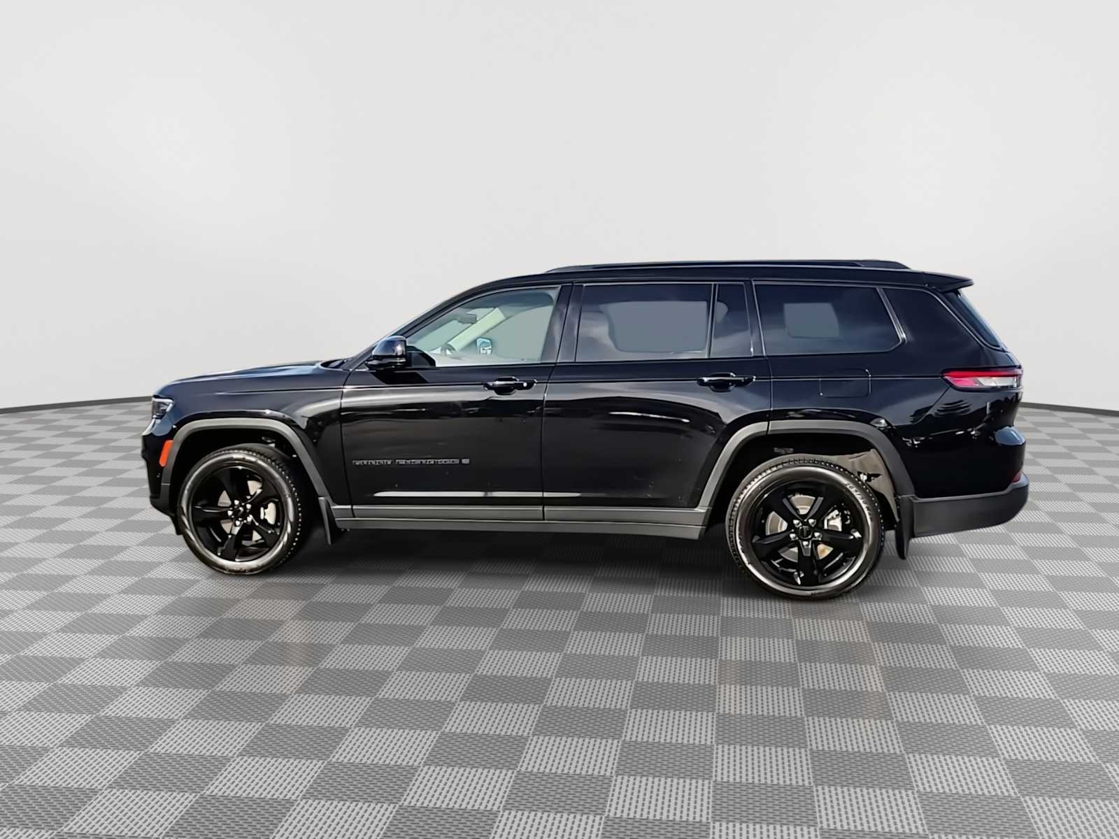 Thumbnail: 2022 Jeep Grand Cherokee L - 5