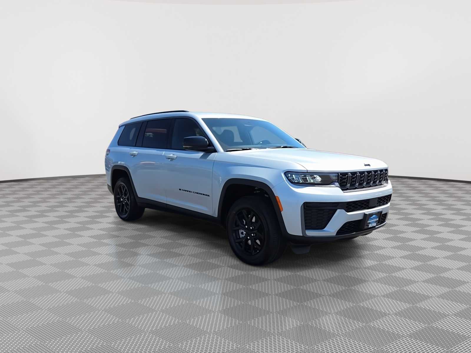 Thumbnail: 2026 Jeep Grand Cherokee - 2