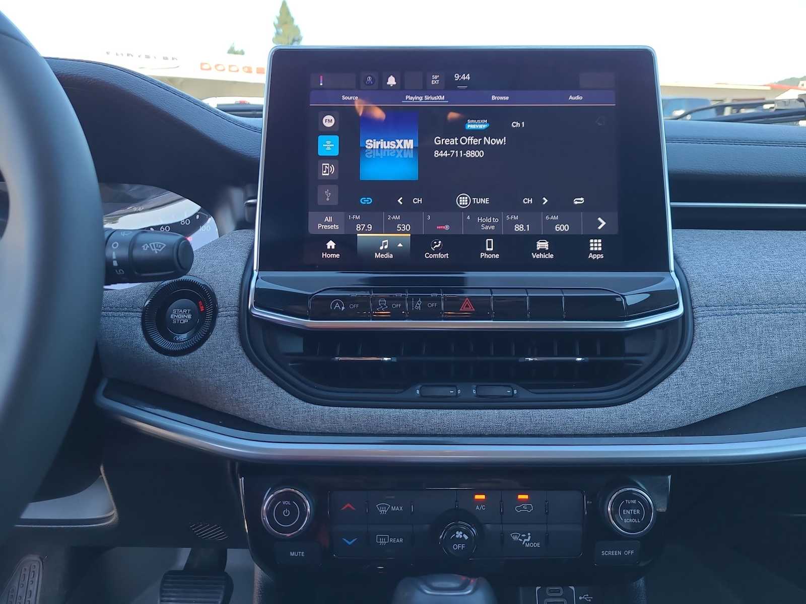 Thumbnail: 2022 Jeep Compass - 24