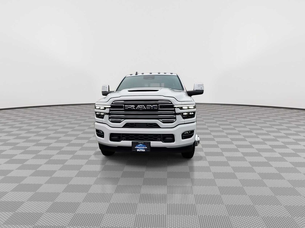 New 2026 Ram 3500 LARAMIE CREW CAB 4X4 8' BOX Pickup