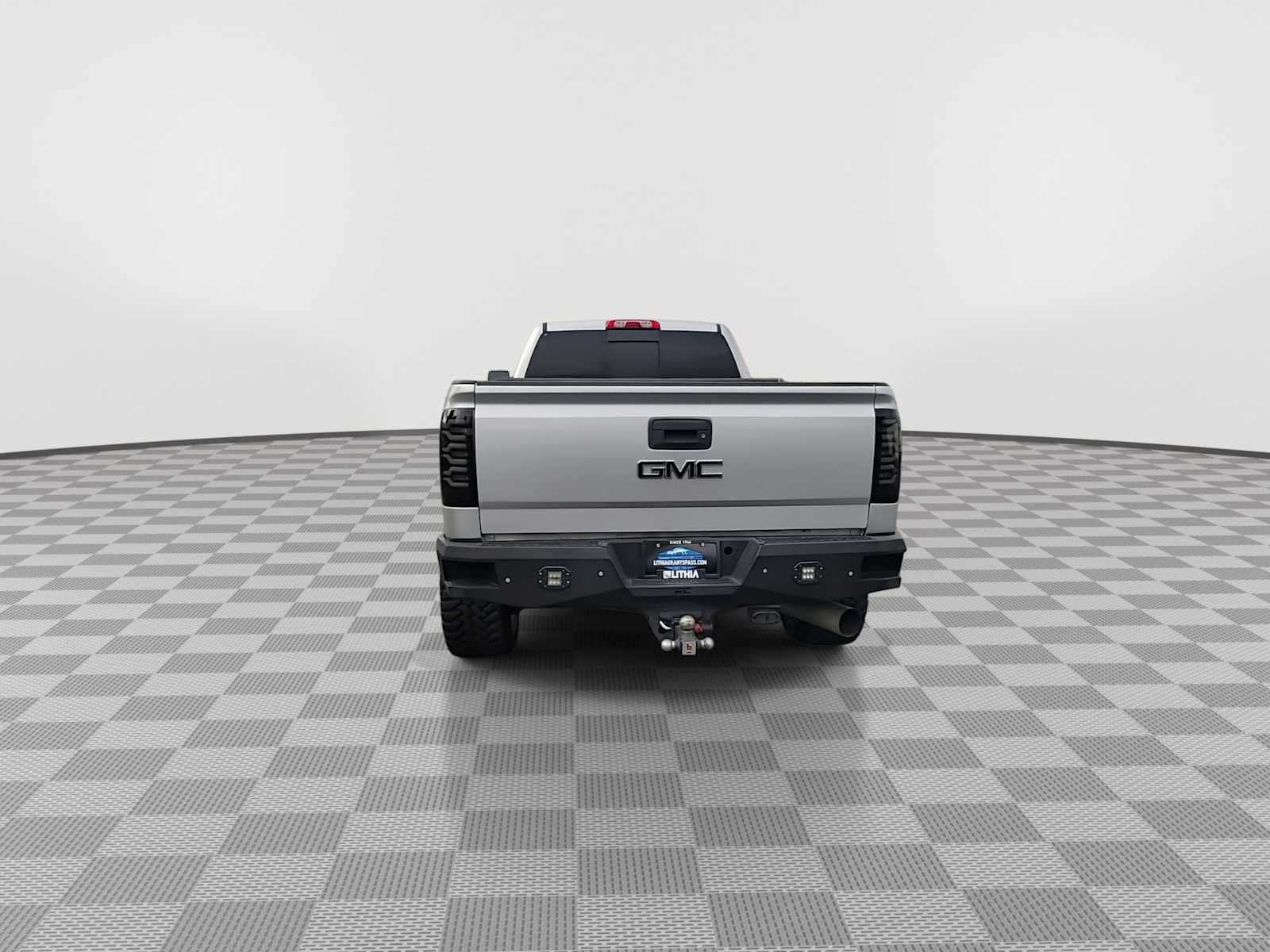 Thumbnail: 2018 GMC Sierra 3500 - 7