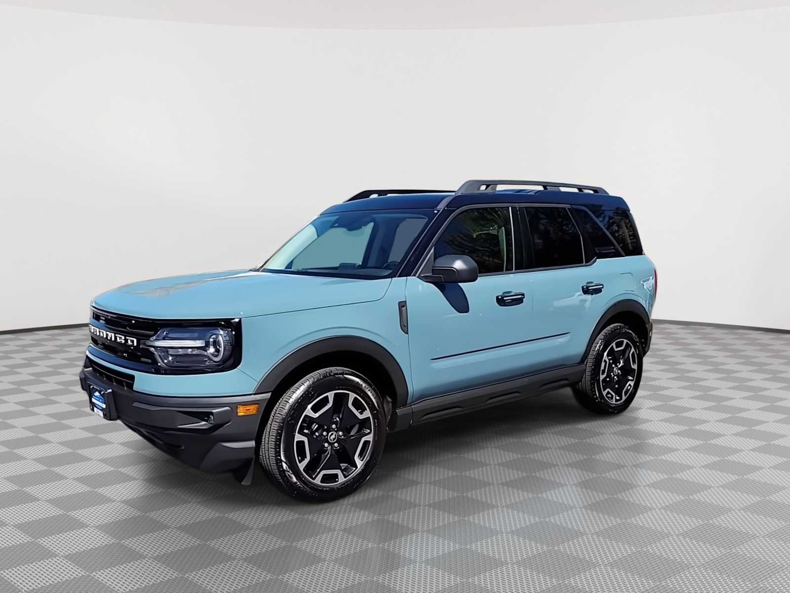 Thumbnail: 2022 Ford Bronco Sport - 4