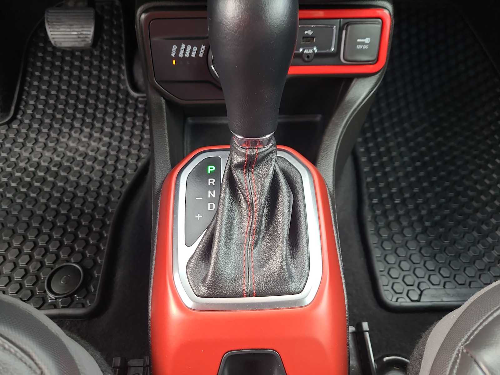 Thumbnail: 2020 Jeep Renegade - 25