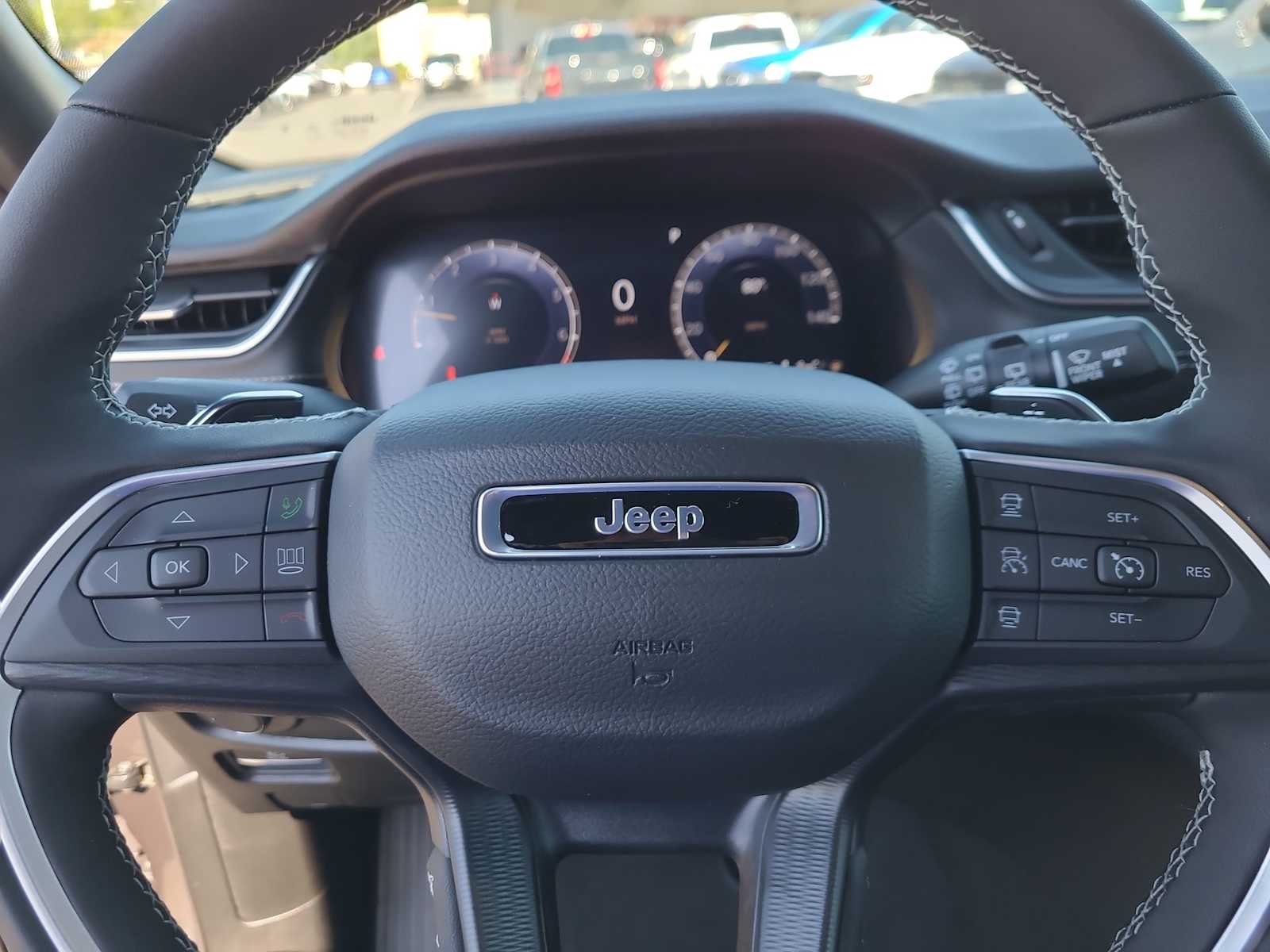 Thumbnail: 2025 Jeep Grand Cherokee - 23