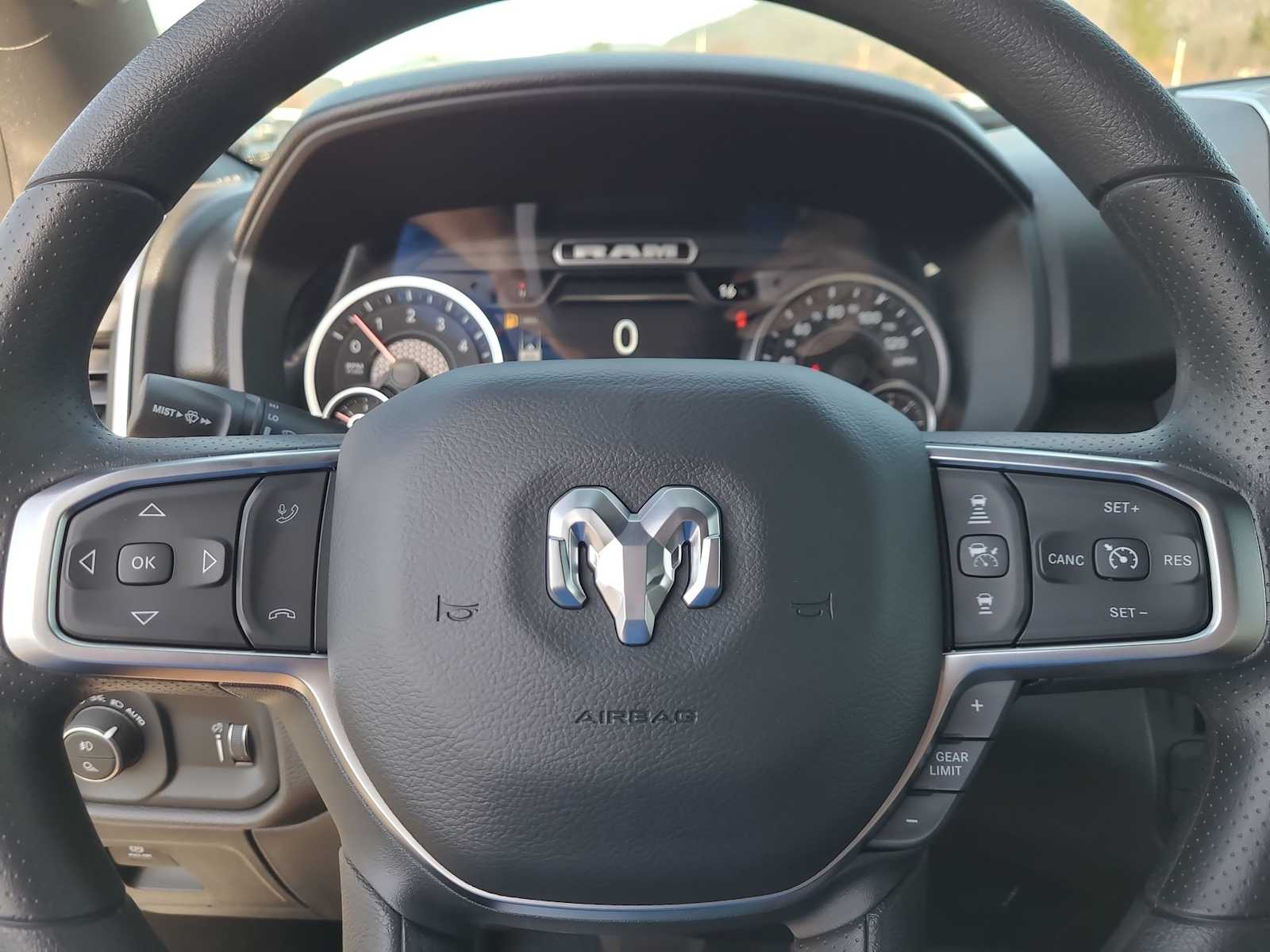 Thumbnail: 2025 RAM 1500 - 23