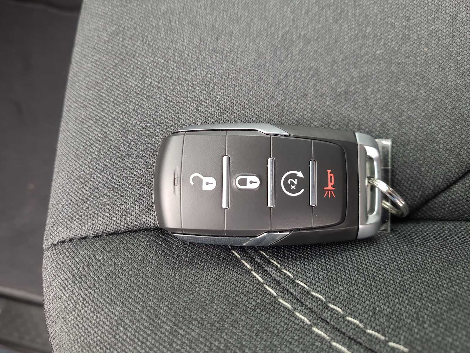 Thumbnail: 2026 RAM 1500 - 28