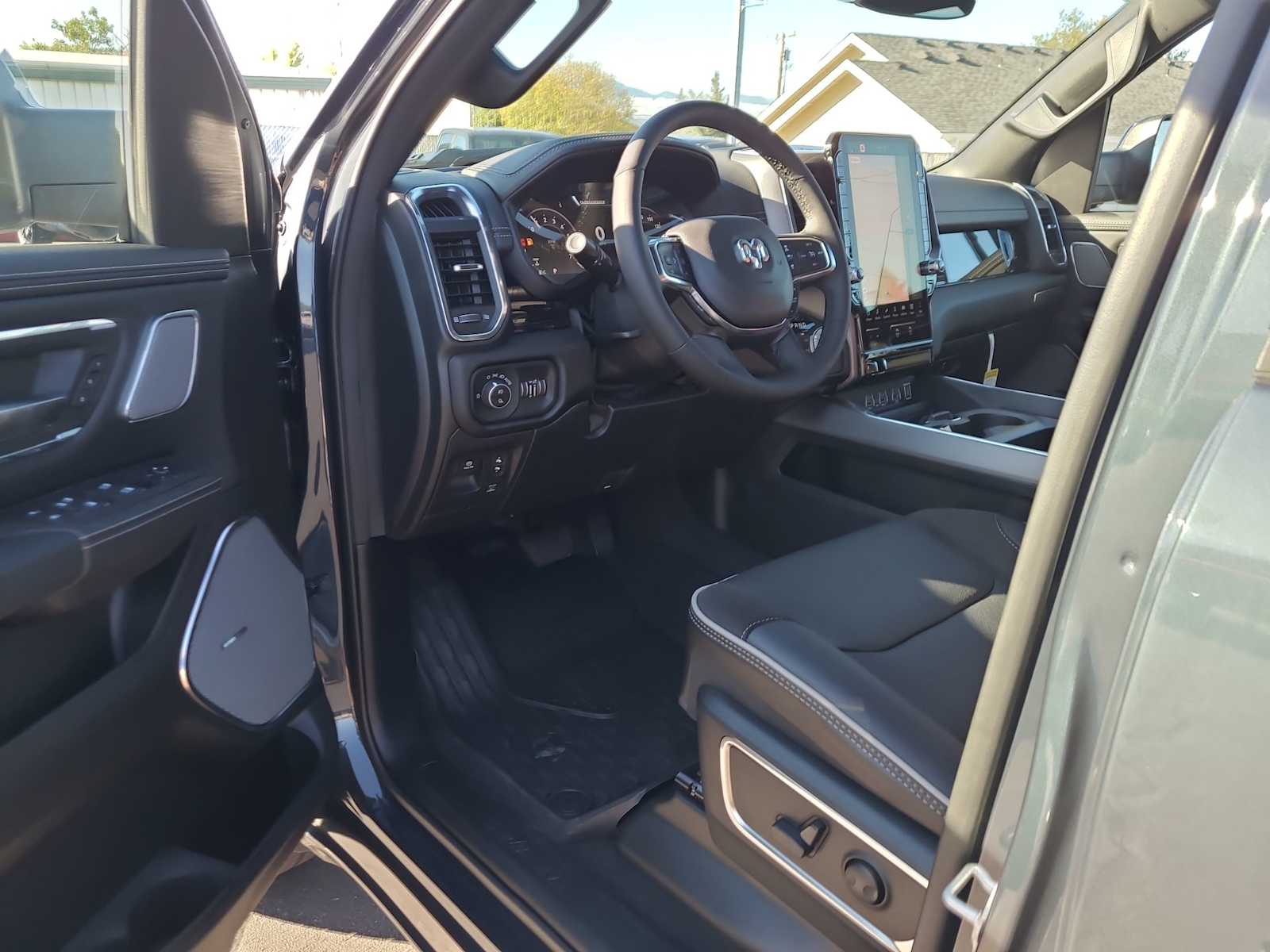 Thumbnail: 2026 RAM 1500 - 10