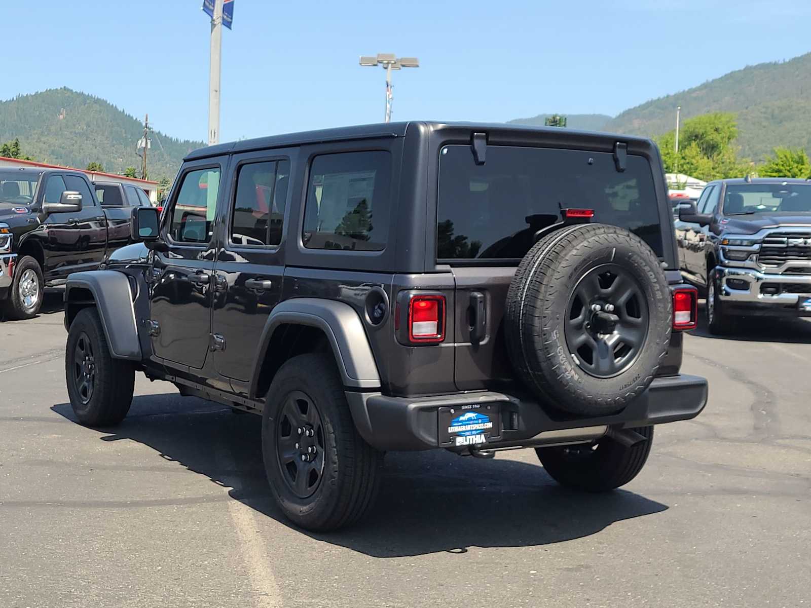 Thumbnail: 2025 Jeep Wrangler - 12