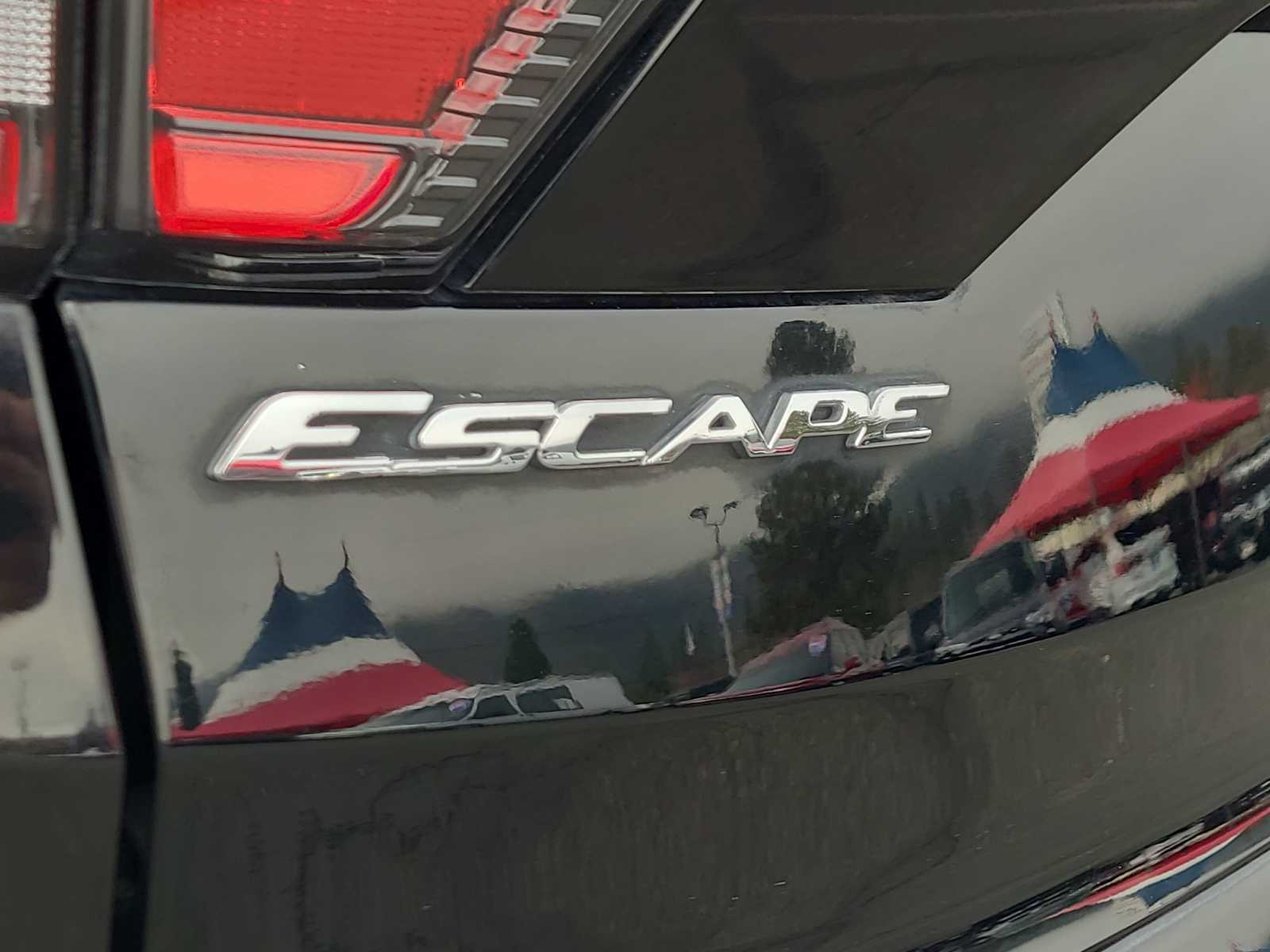 Thumbnail: 2018 Ford Escape - 15