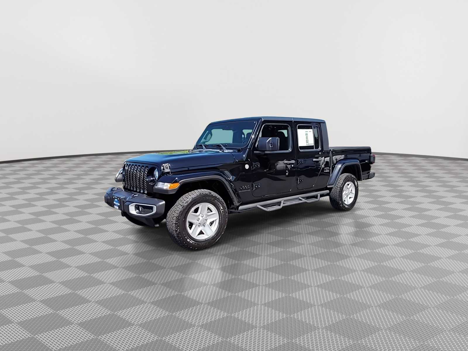 Thumbnail: 2021 Jeep Gladiator - 4