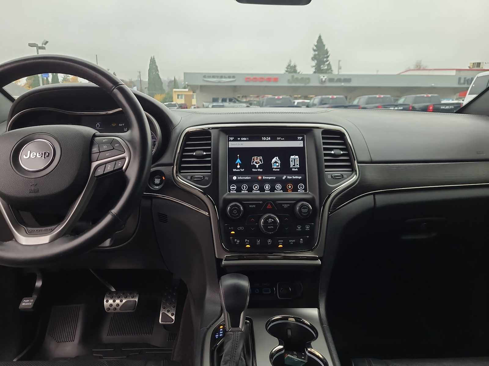 Thumbnail: 2018 Jeep Grand Cherokee - 18