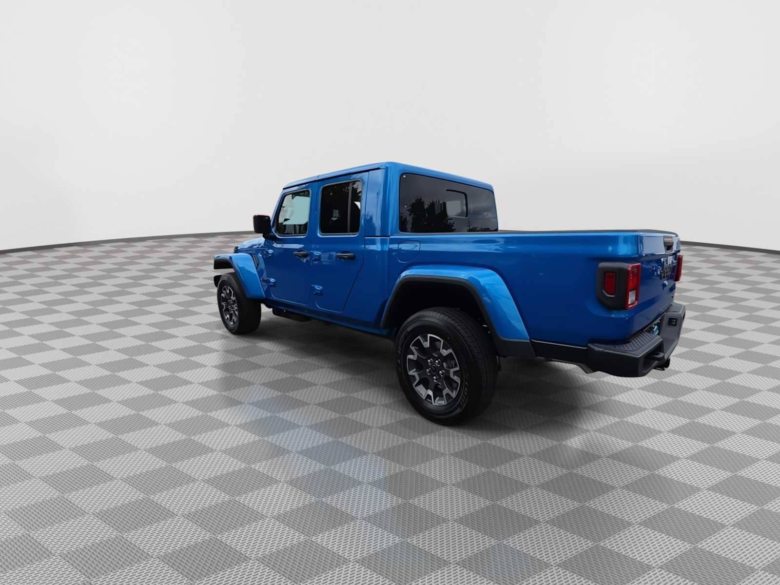 Thumbnail: 2026 Jeep Gladiator - 6