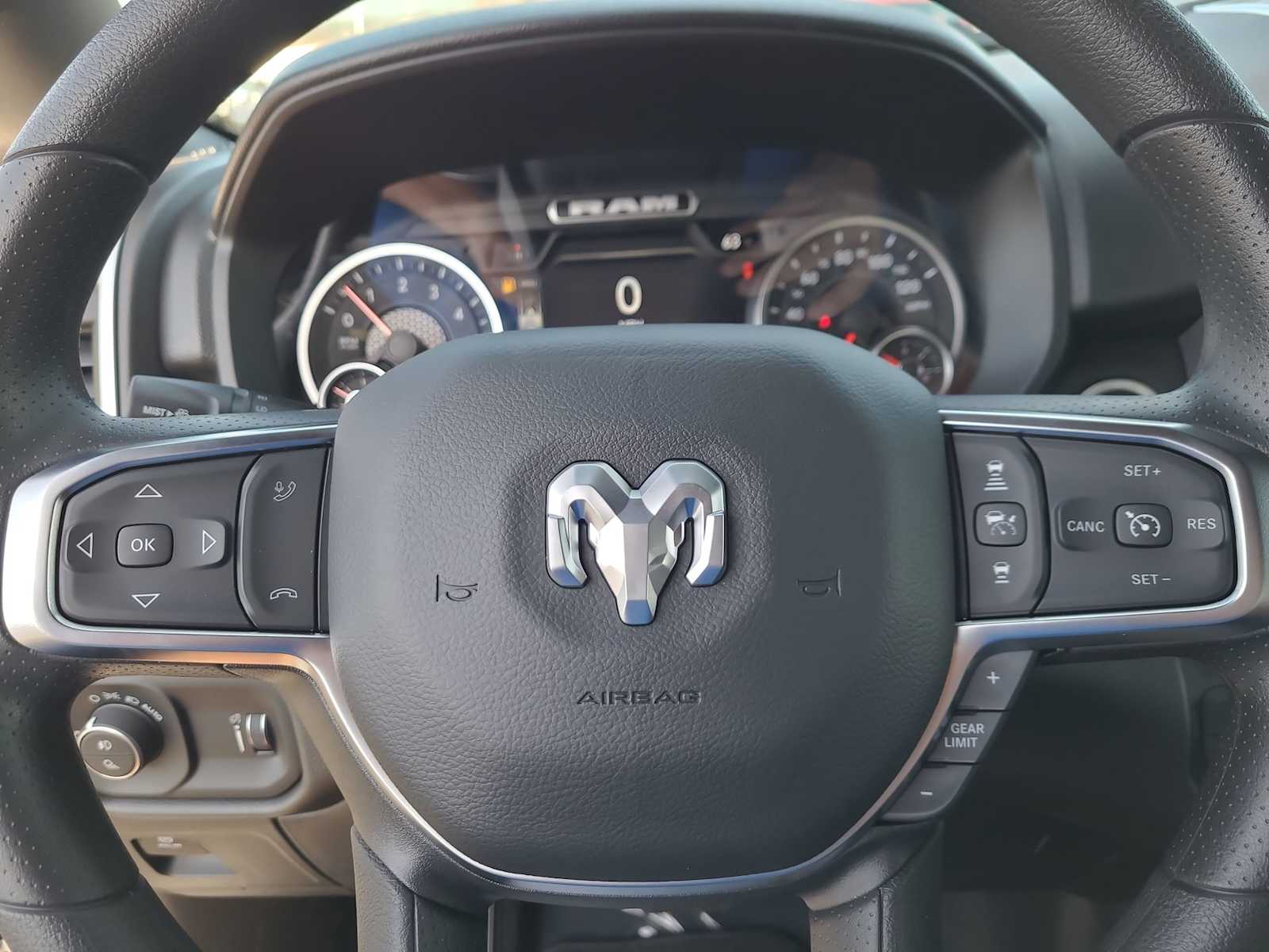 Thumbnail: 2025 RAM 1500 - 23