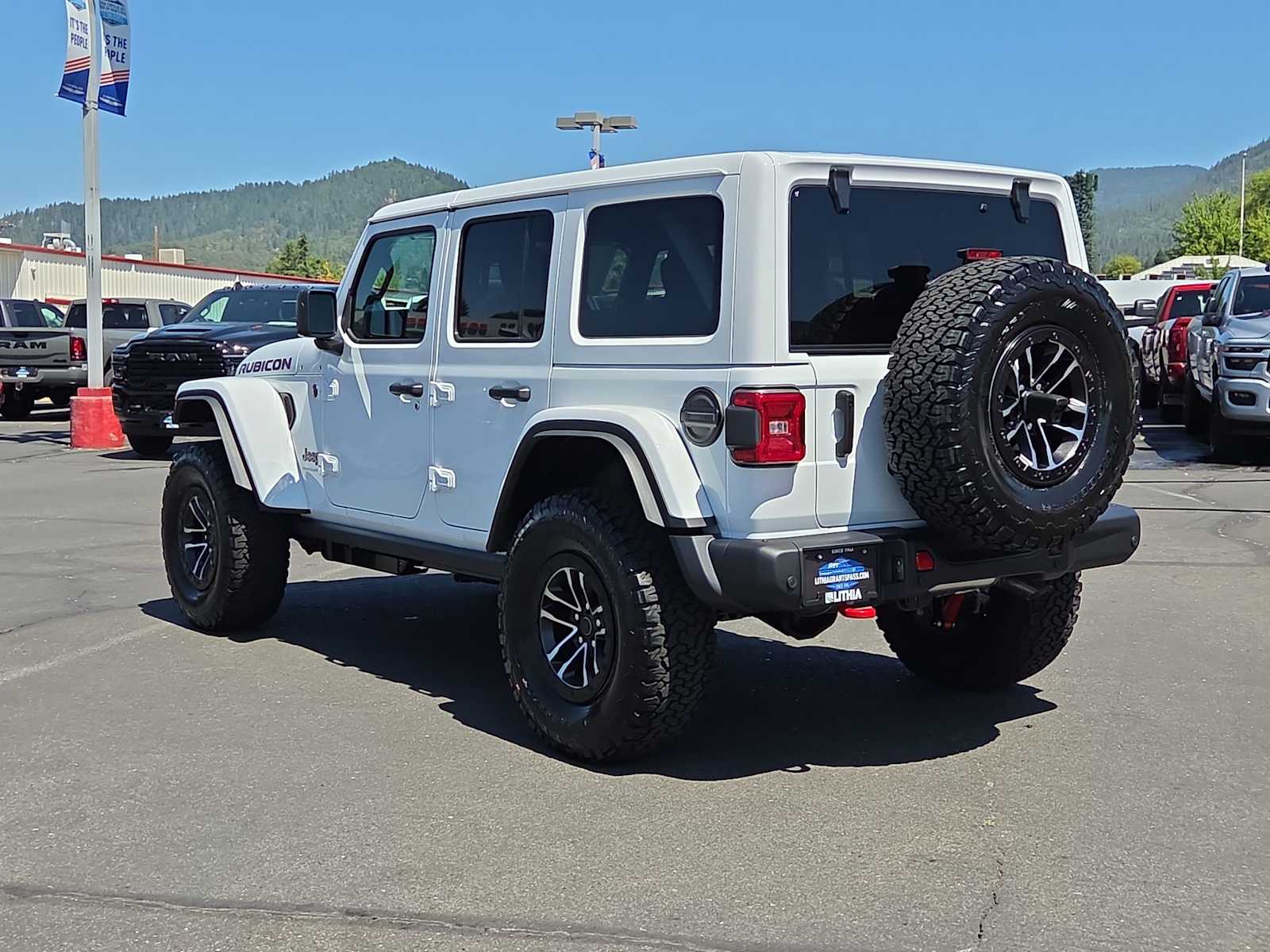 Thumbnail: 2026 Jeep Wrangler - 12