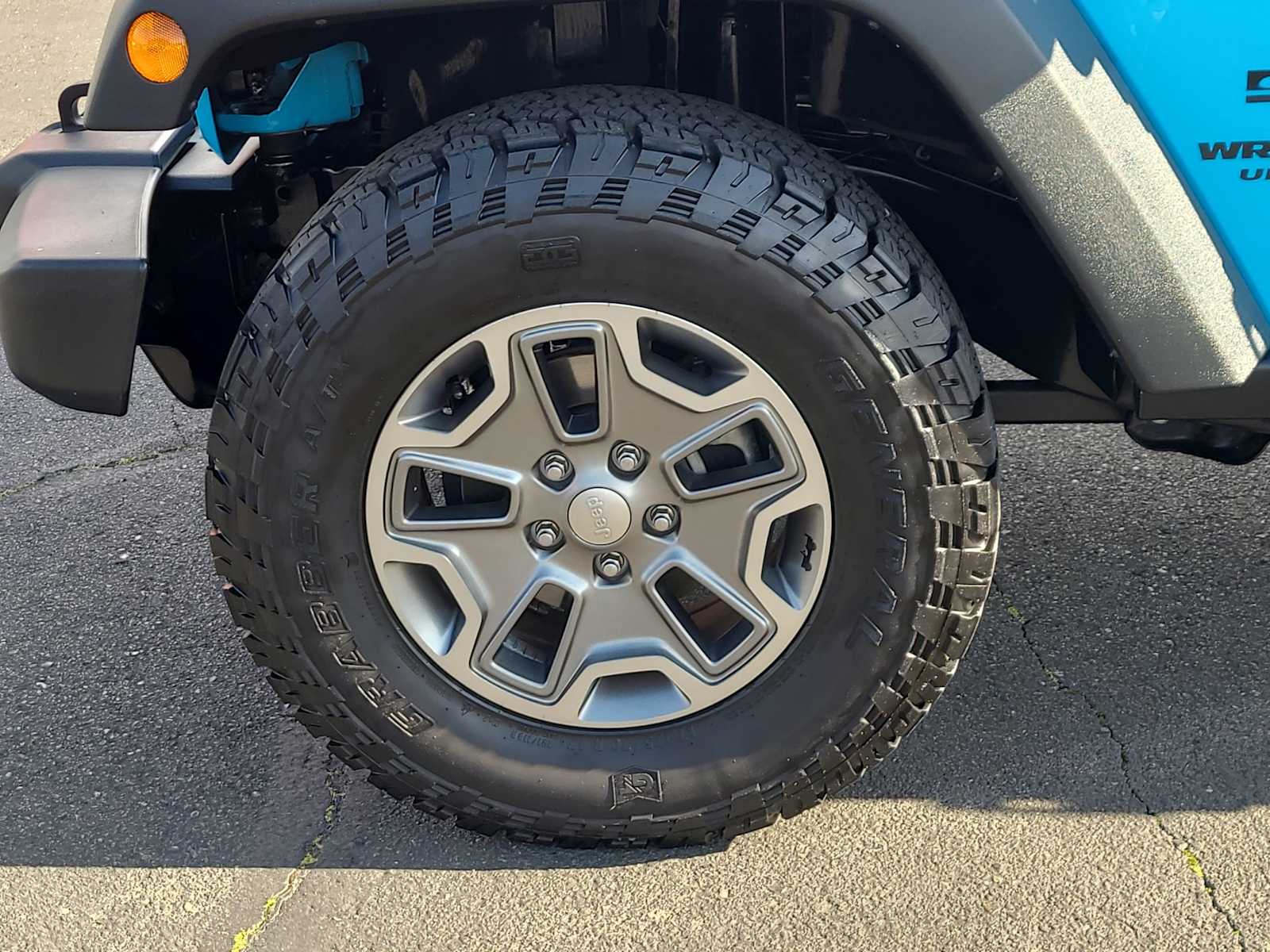 Thumbnail: 2017 Jeep Wrangler - 16