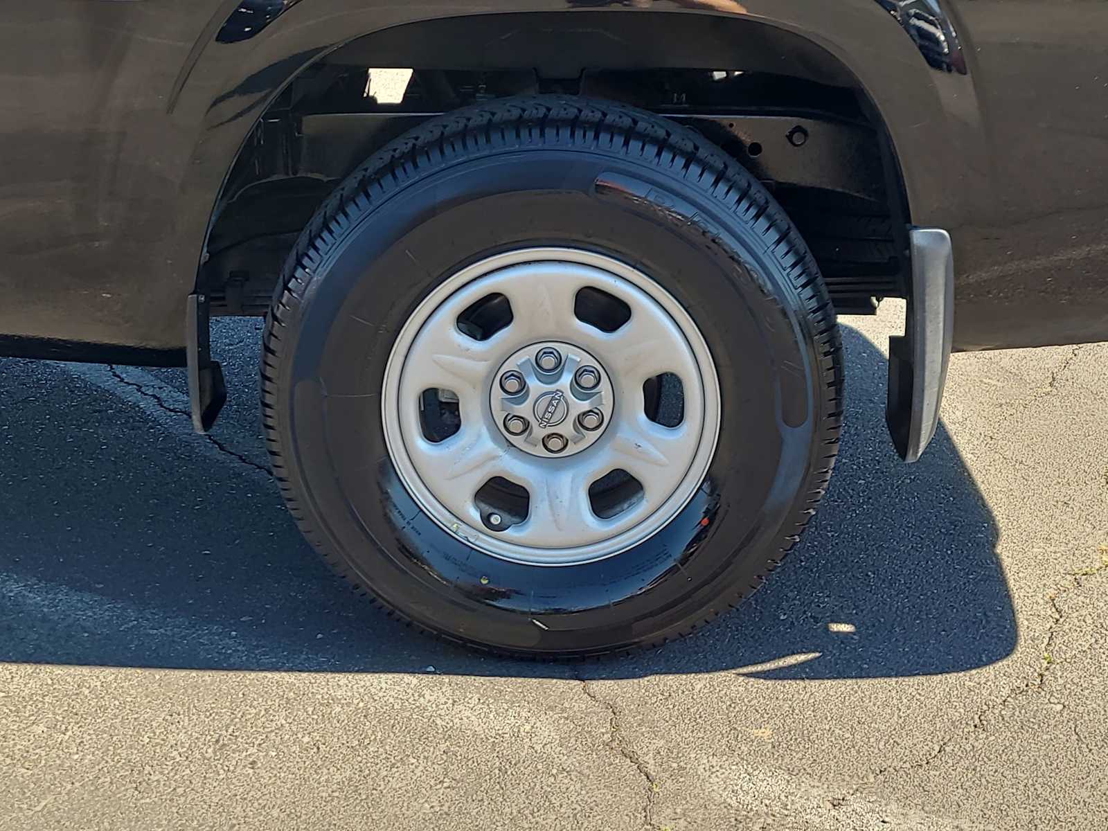 Thumbnail: 2022 Nissan Frontier - 16